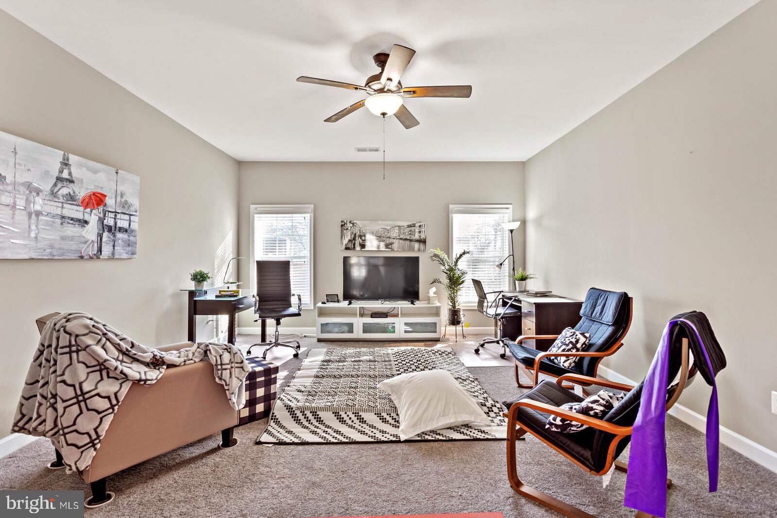 ANNANDALE ACRES - Residential