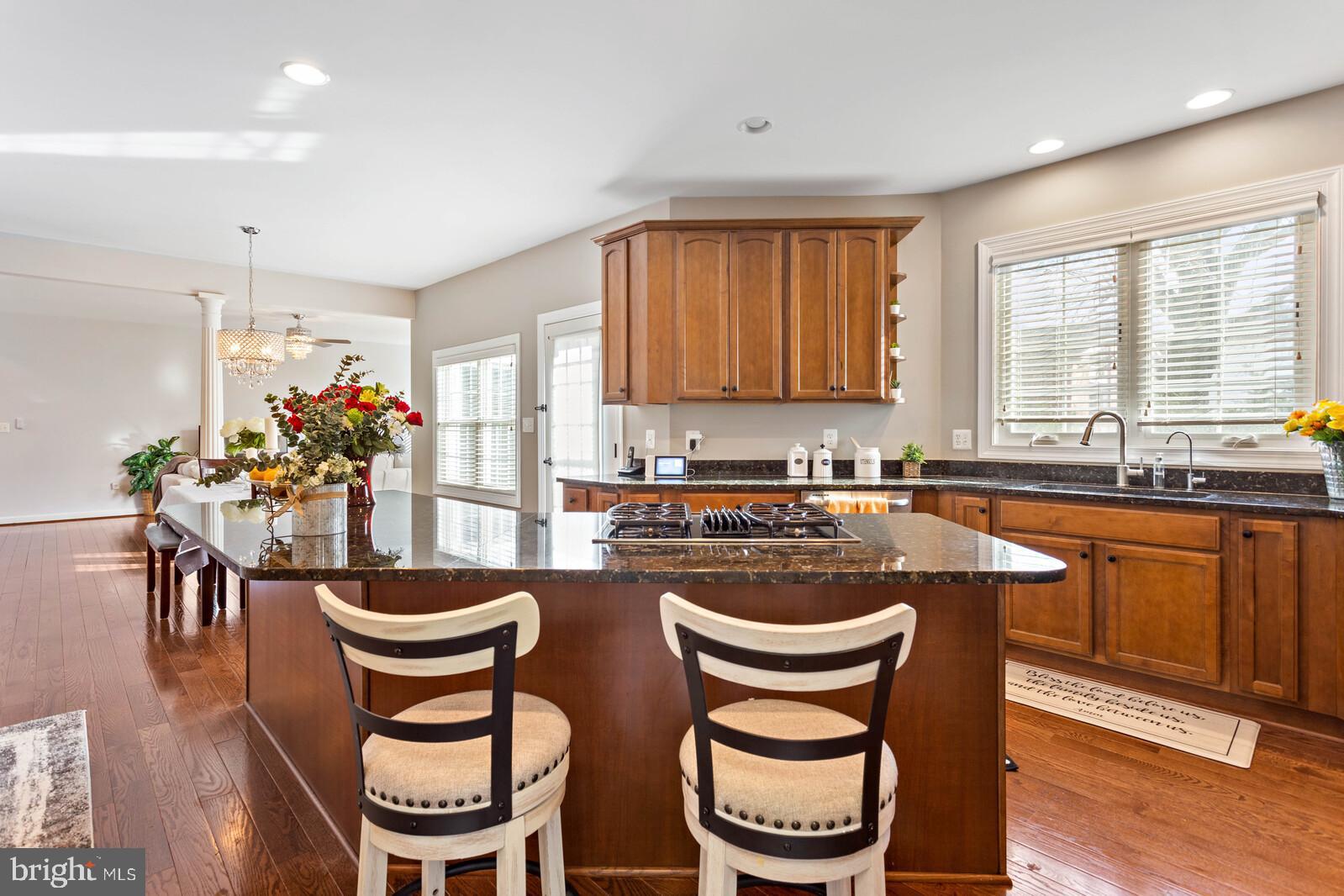 ANNANDALE ACRES - Residential