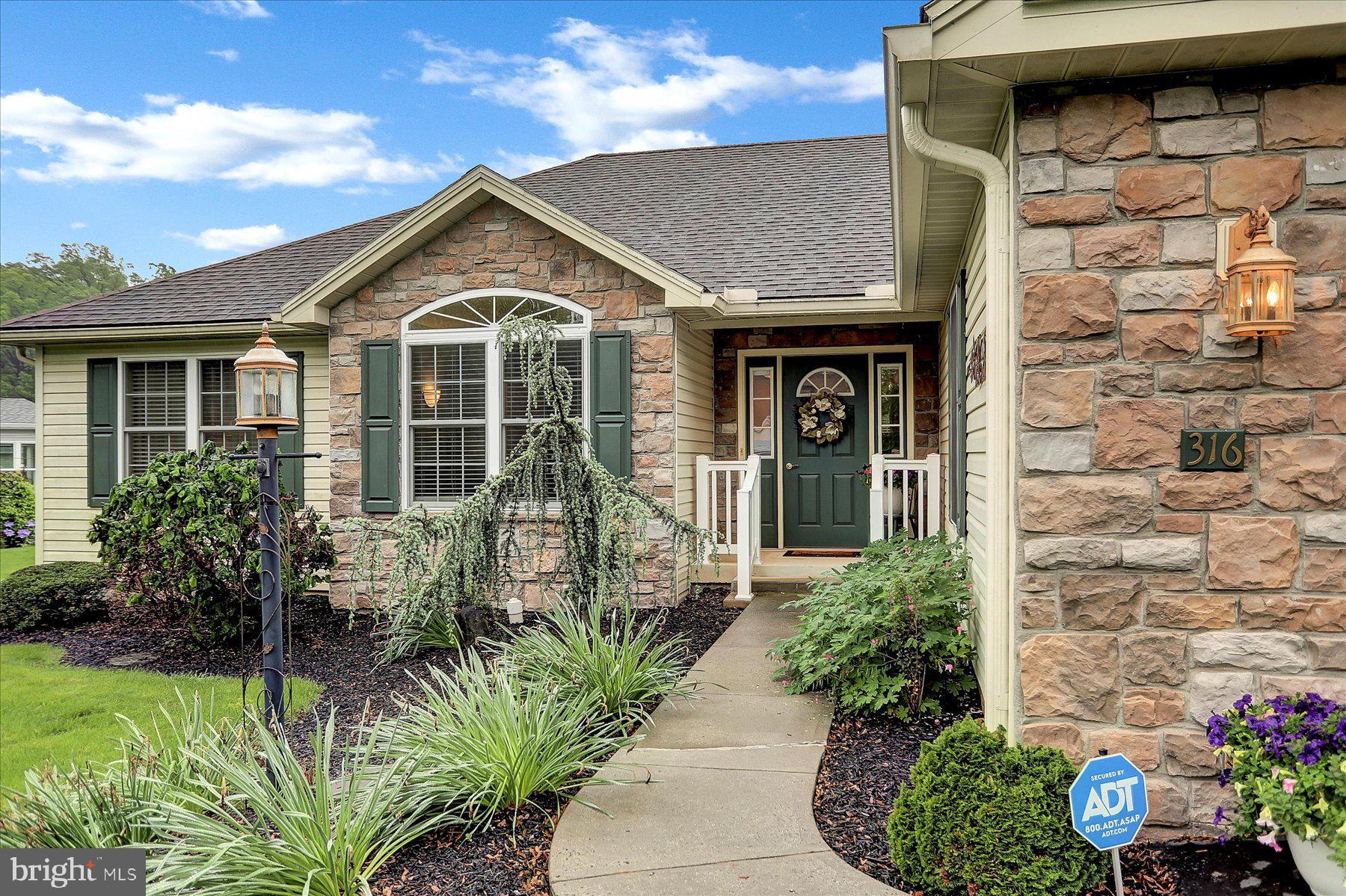 316 STONEHEDGE DRIVE