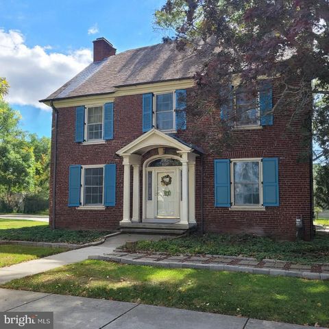 Photo of 15 Highland Avenue, HANOVER, PA 17331 (MLS # PAYK2091164)