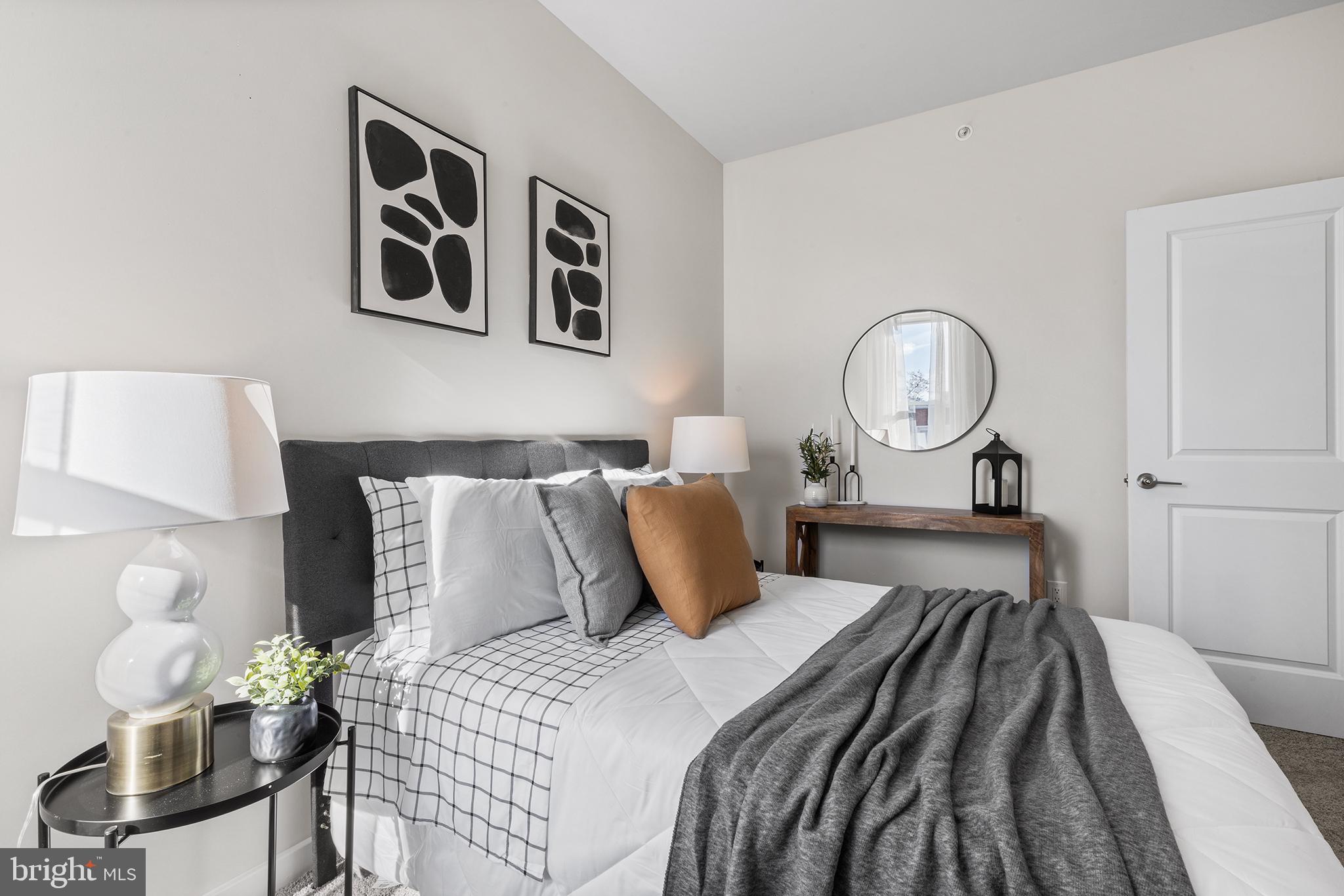 SHARSWOOD - Residential