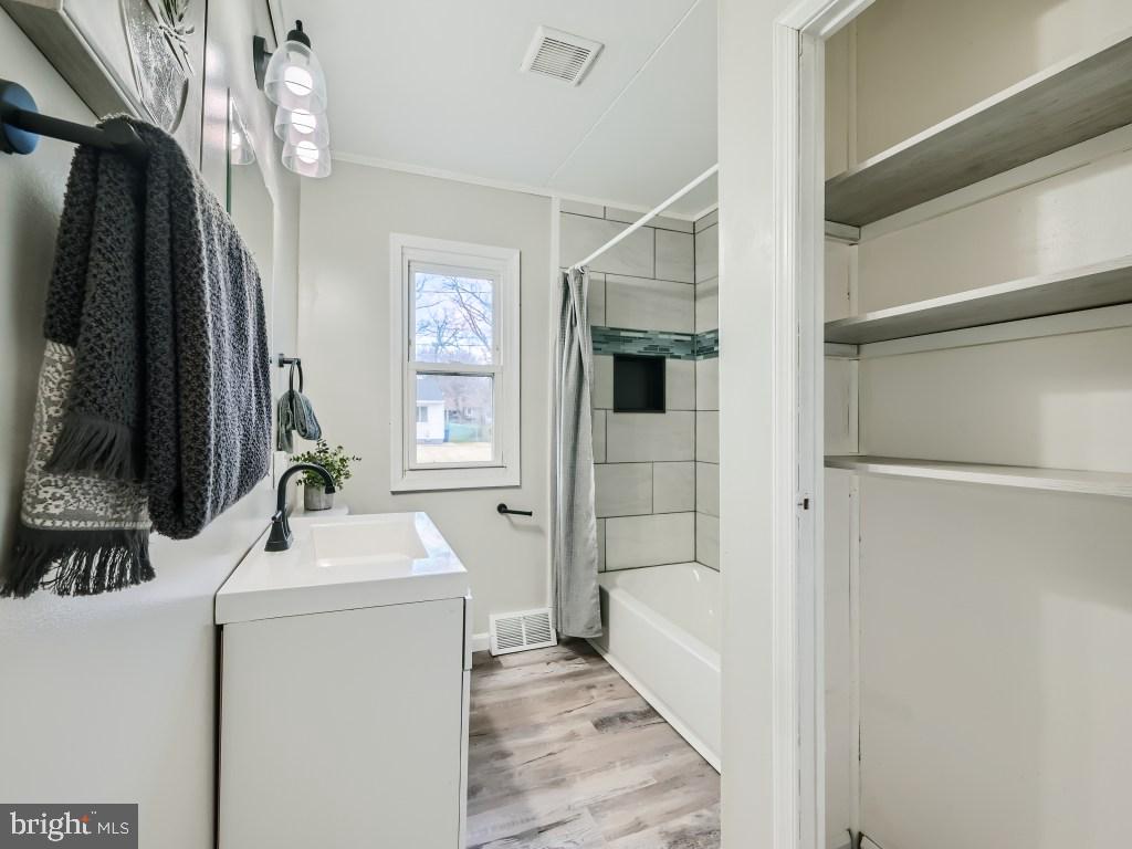 DOUGLAS ADDN - Residential