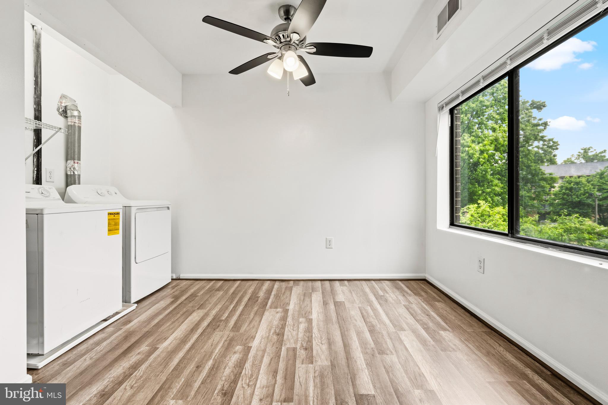 CHERRY GLEN - Residential