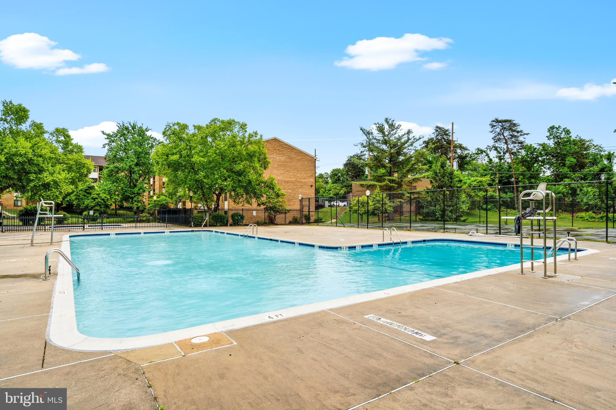 CHERRY GLEN - Residential