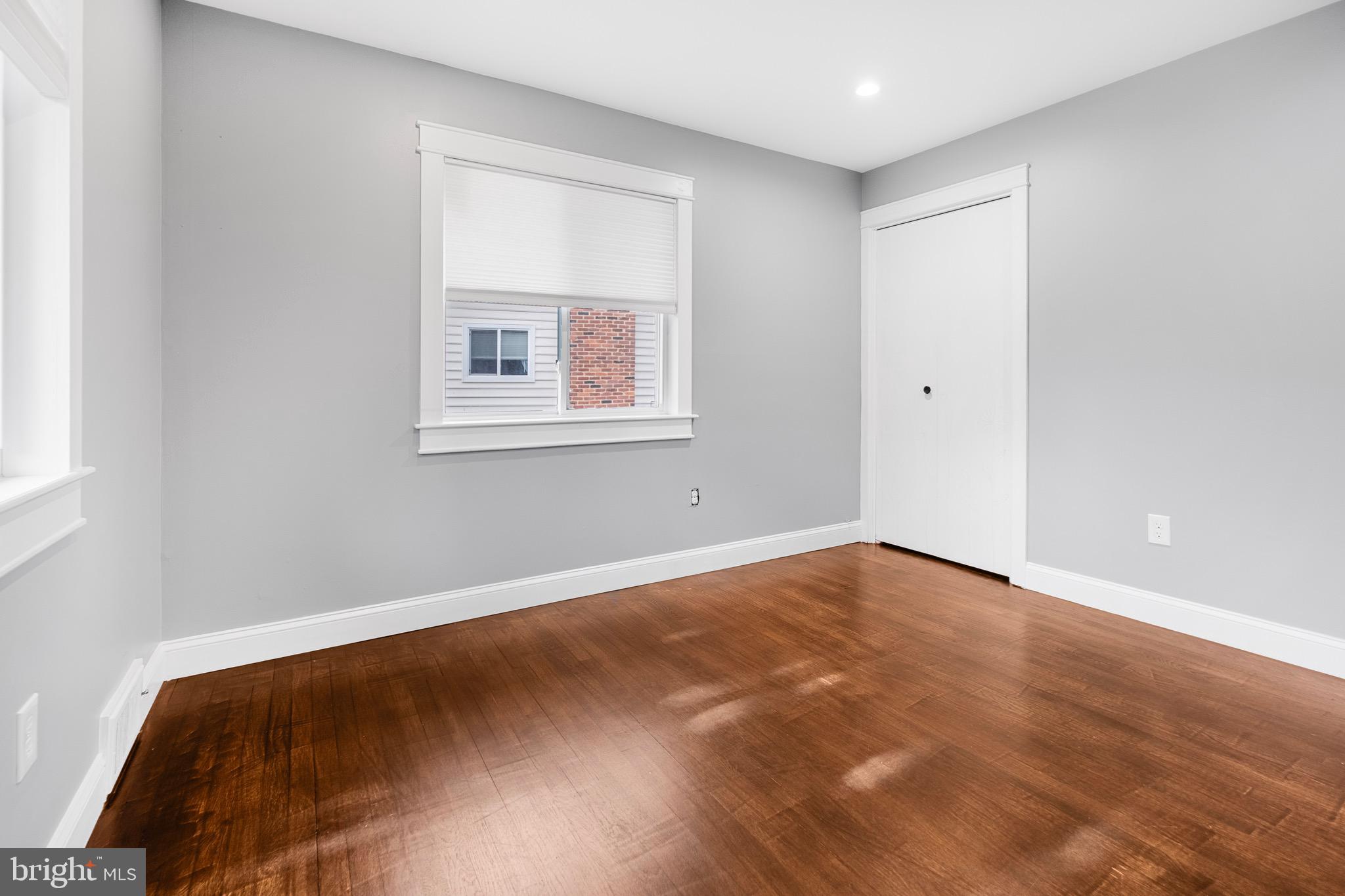 MANOR WOODS - Residential Lease