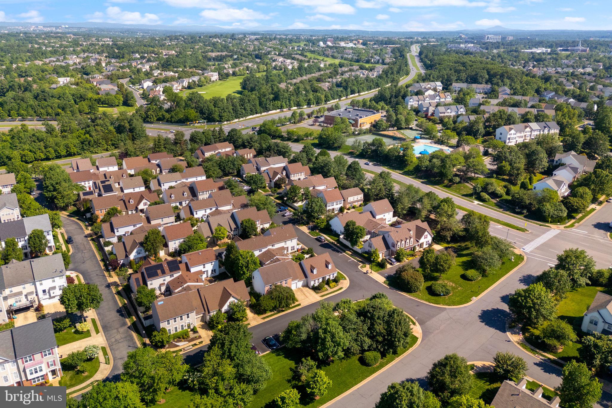 RIDGES AT ASHBURN - Residential