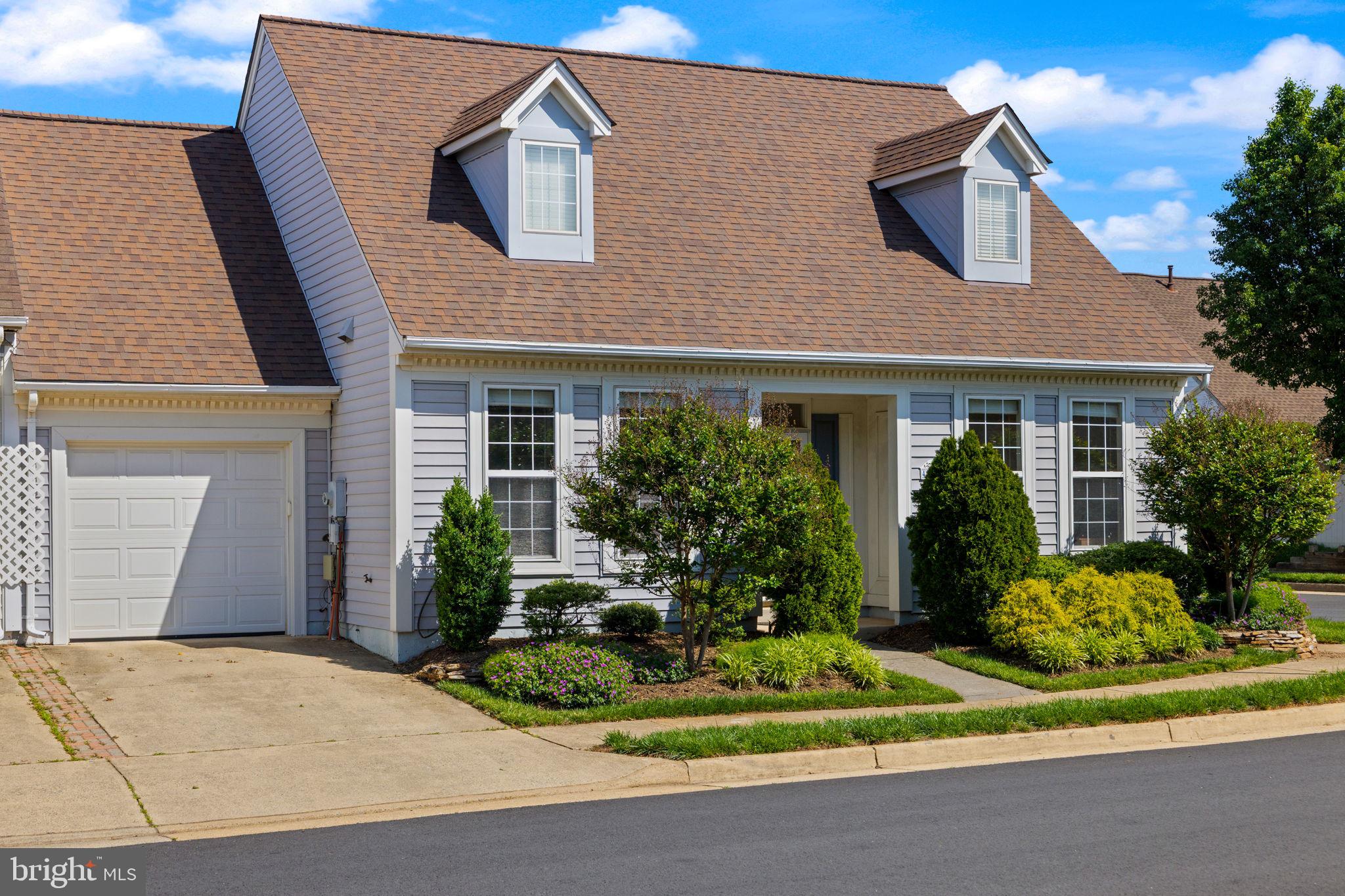 RIDGES AT ASHBURN - Residential