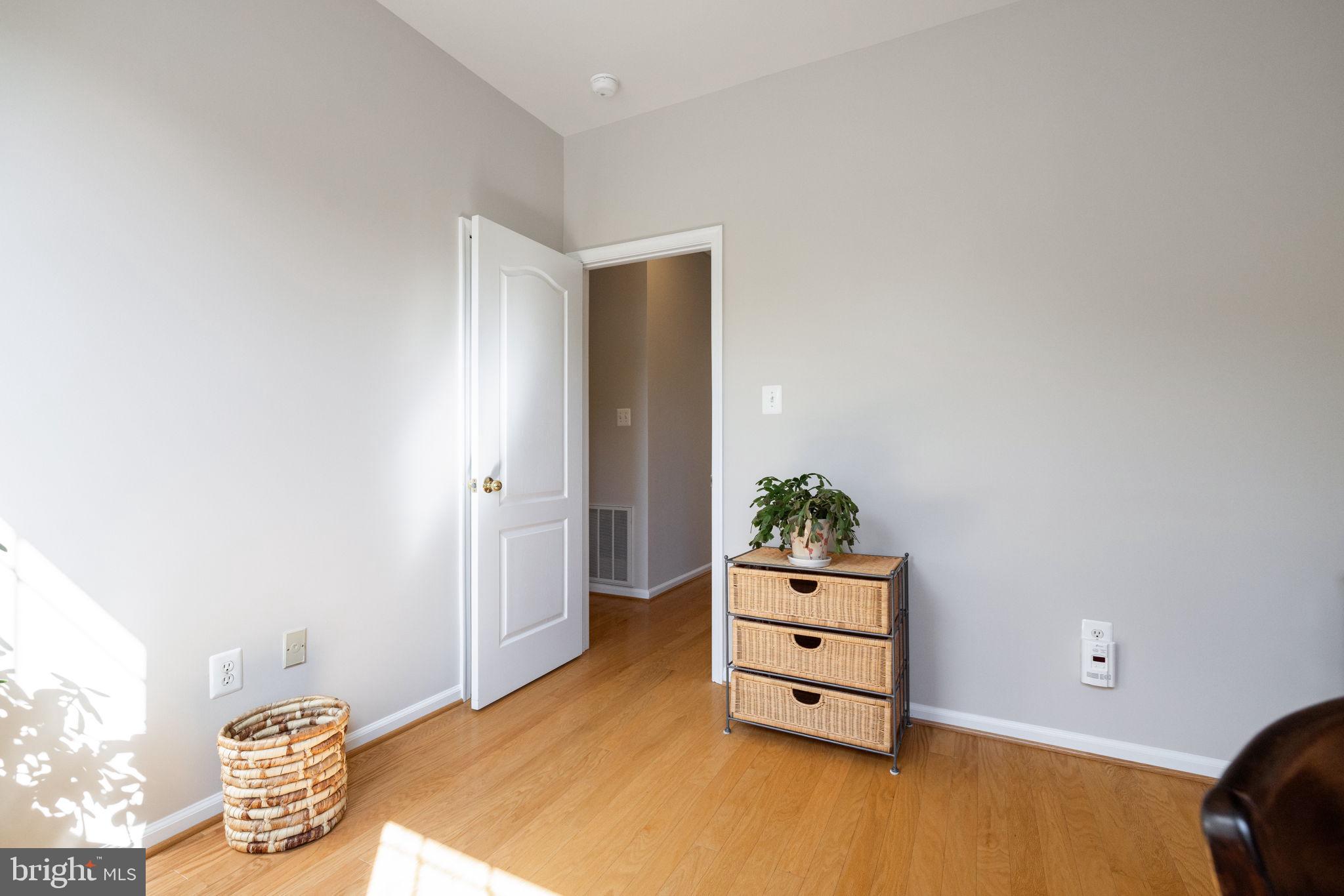 RIDGES AT ASHBURN - Residential