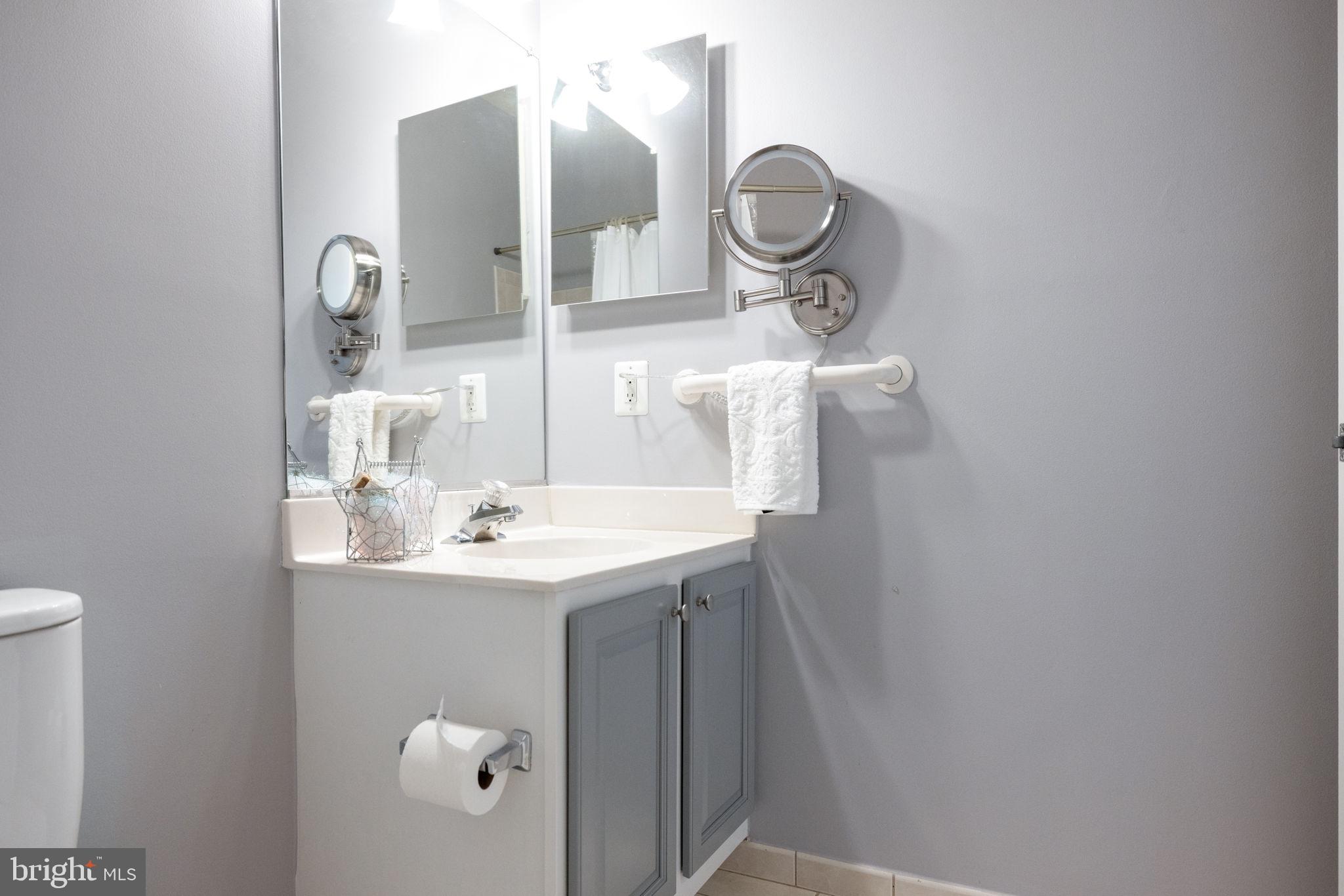 RIDGES AT ASHBURN - Residential