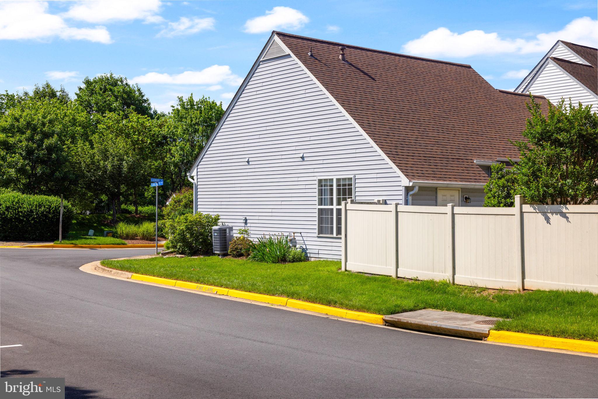RIDGES AT ASHBURN - Residential