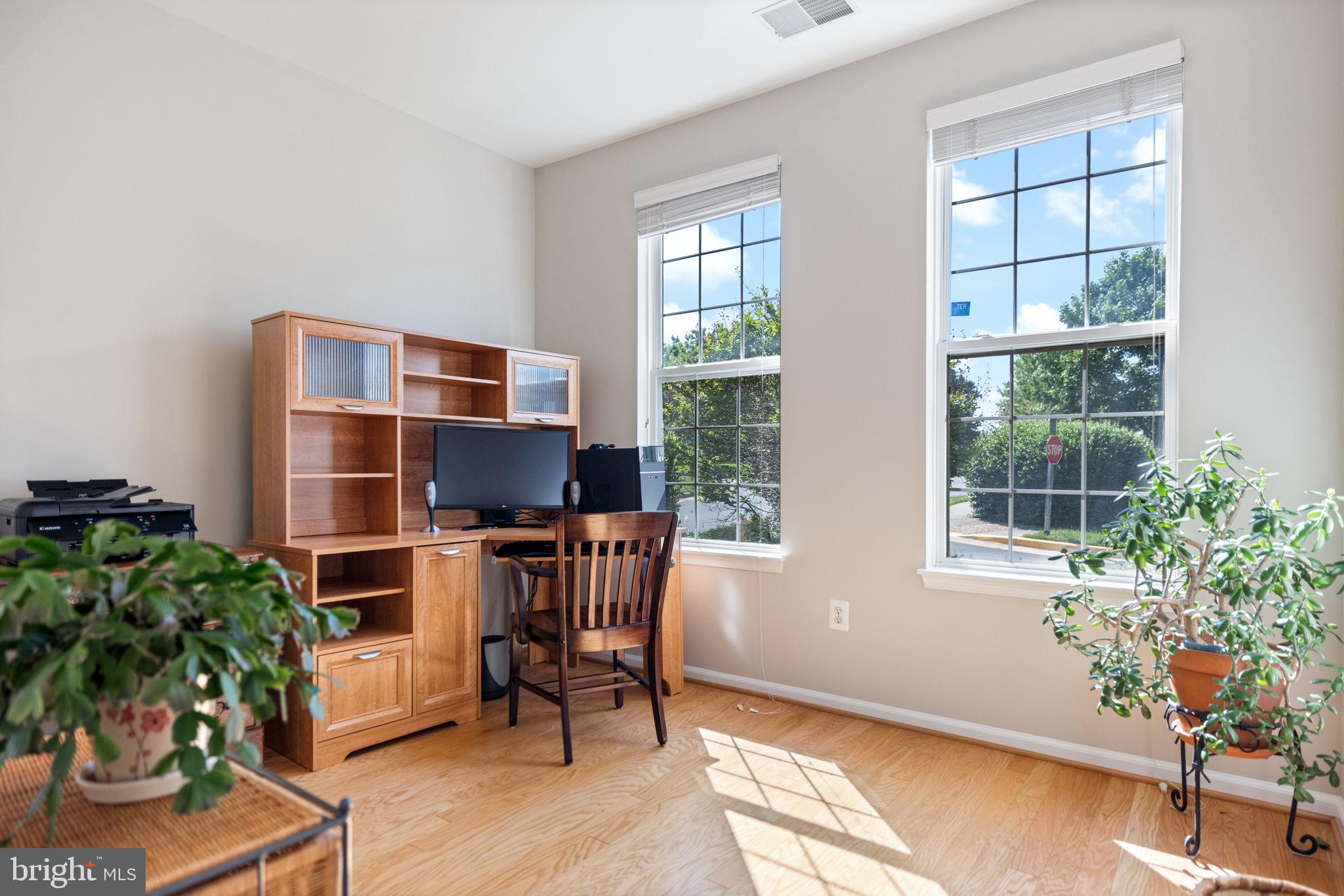 RIDGES AT ASHBURN - Residential