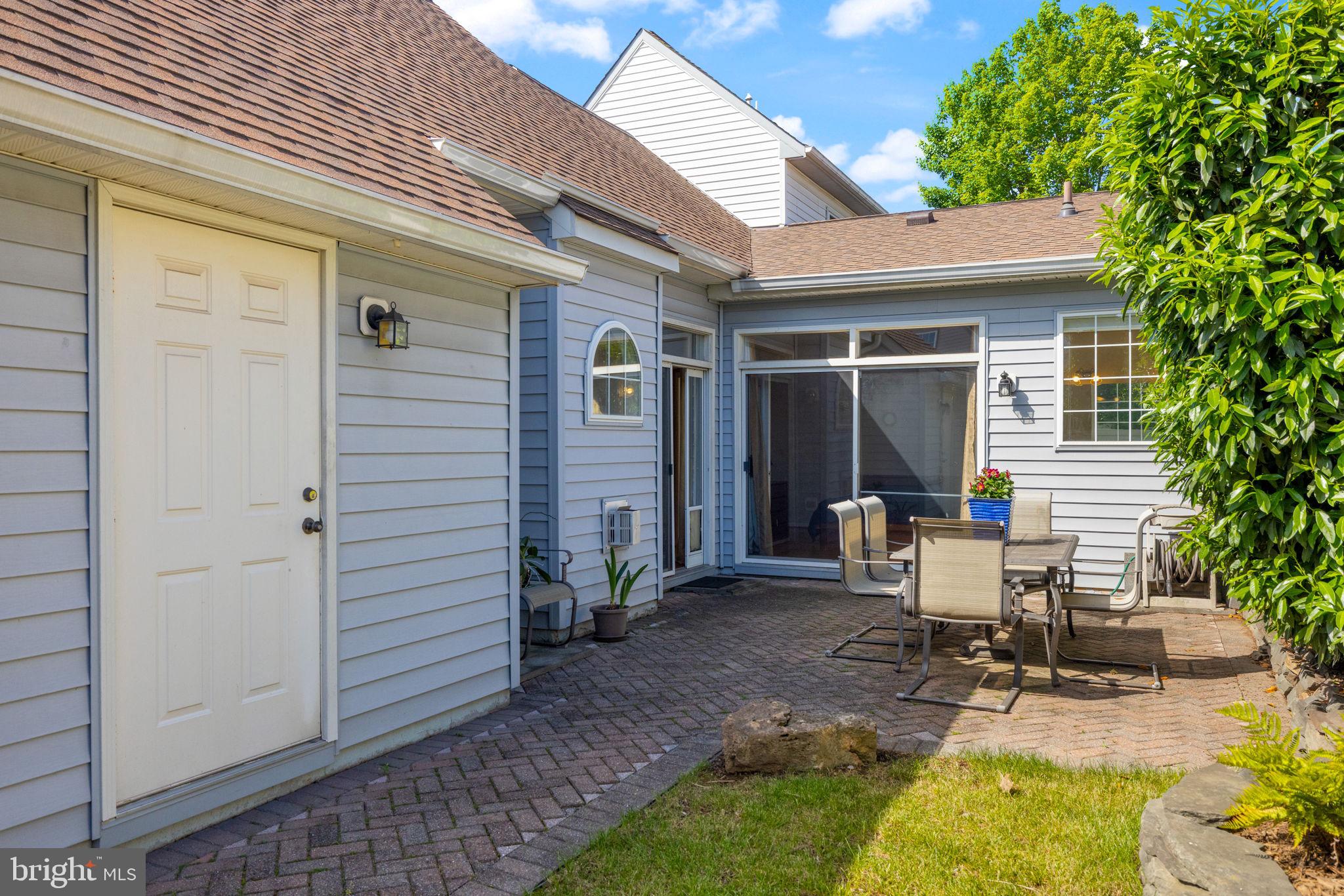 RIDGES AT ASHBURN - Residential