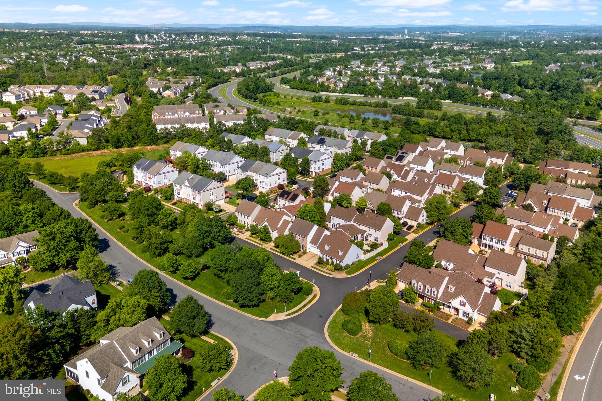 RIDGES AT ASHBURN - Residential