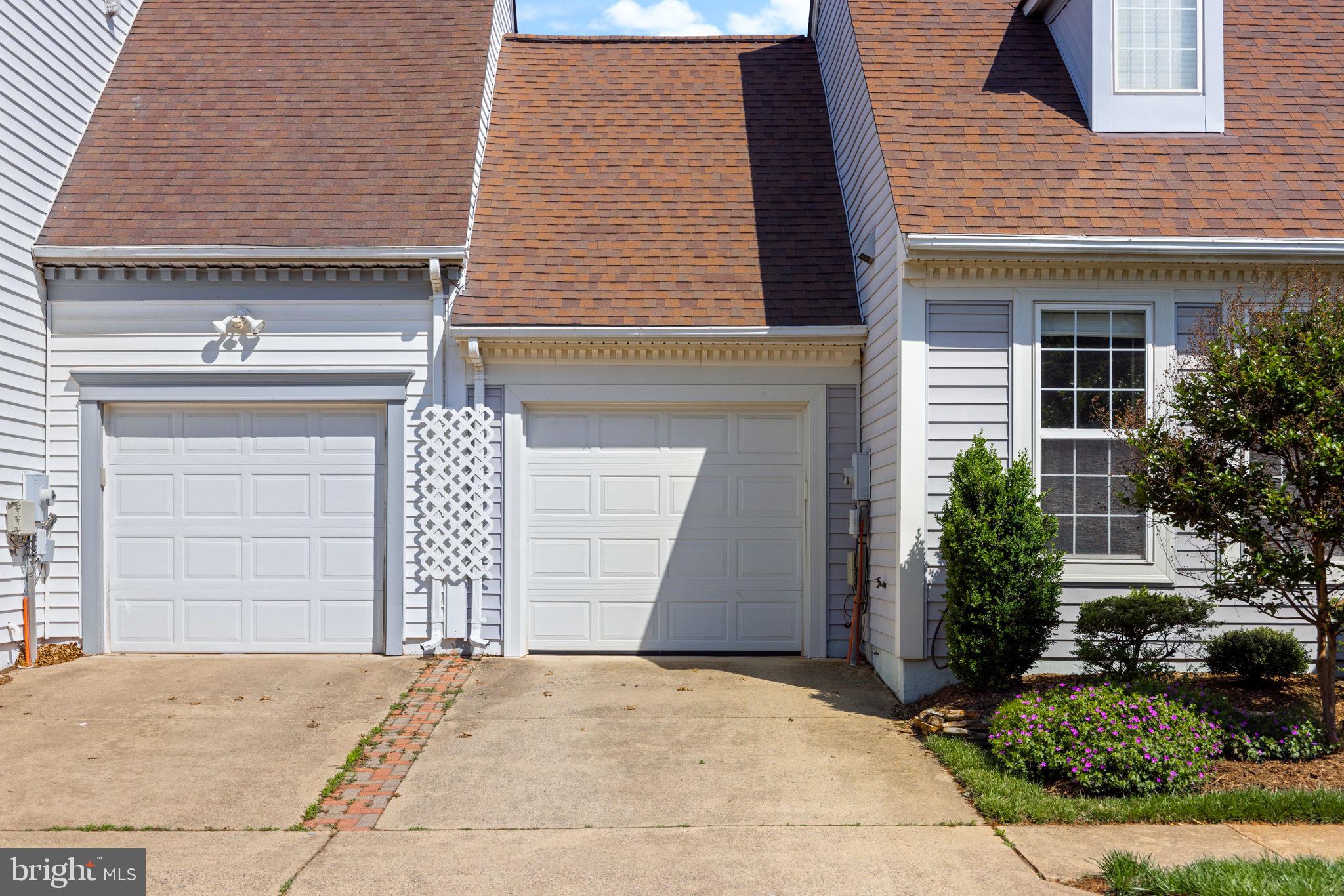 RIDGES AT ASHBURN - Residential