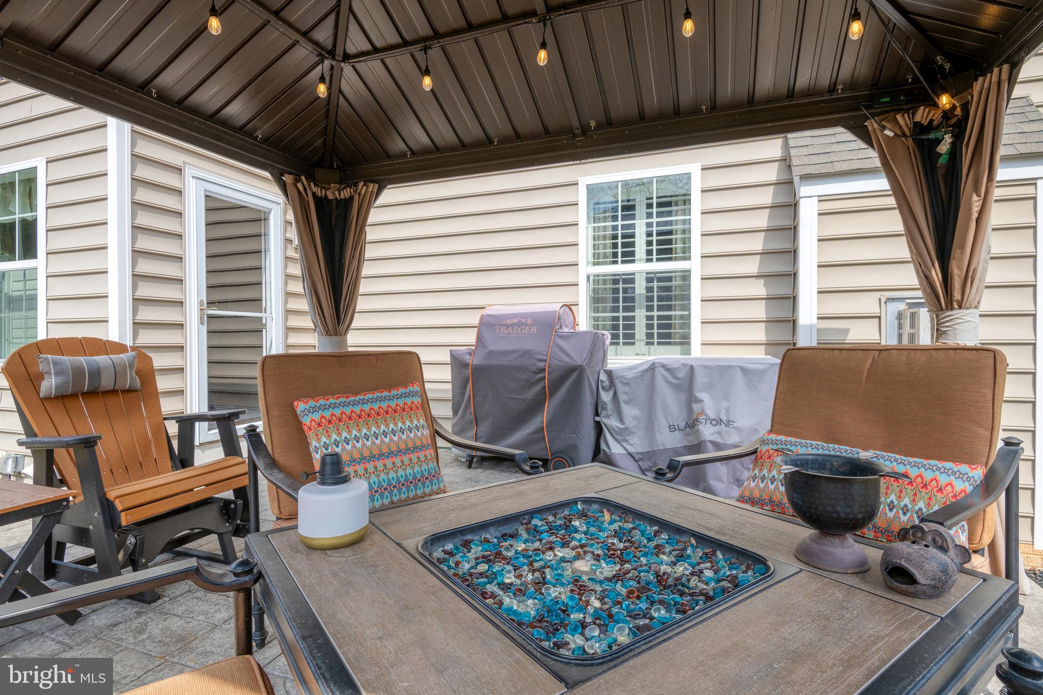 KOLLER POINTE - Residential