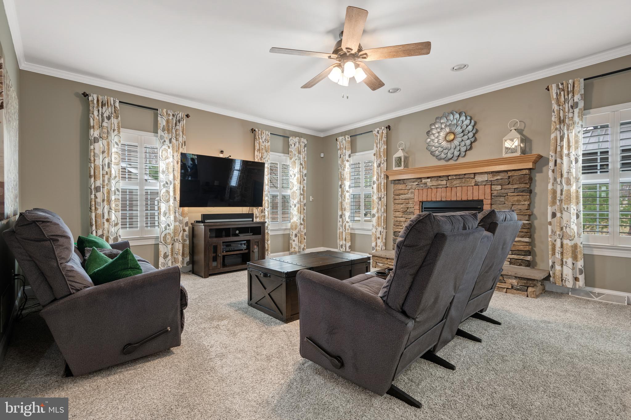 KOLLER POINTE - Residential