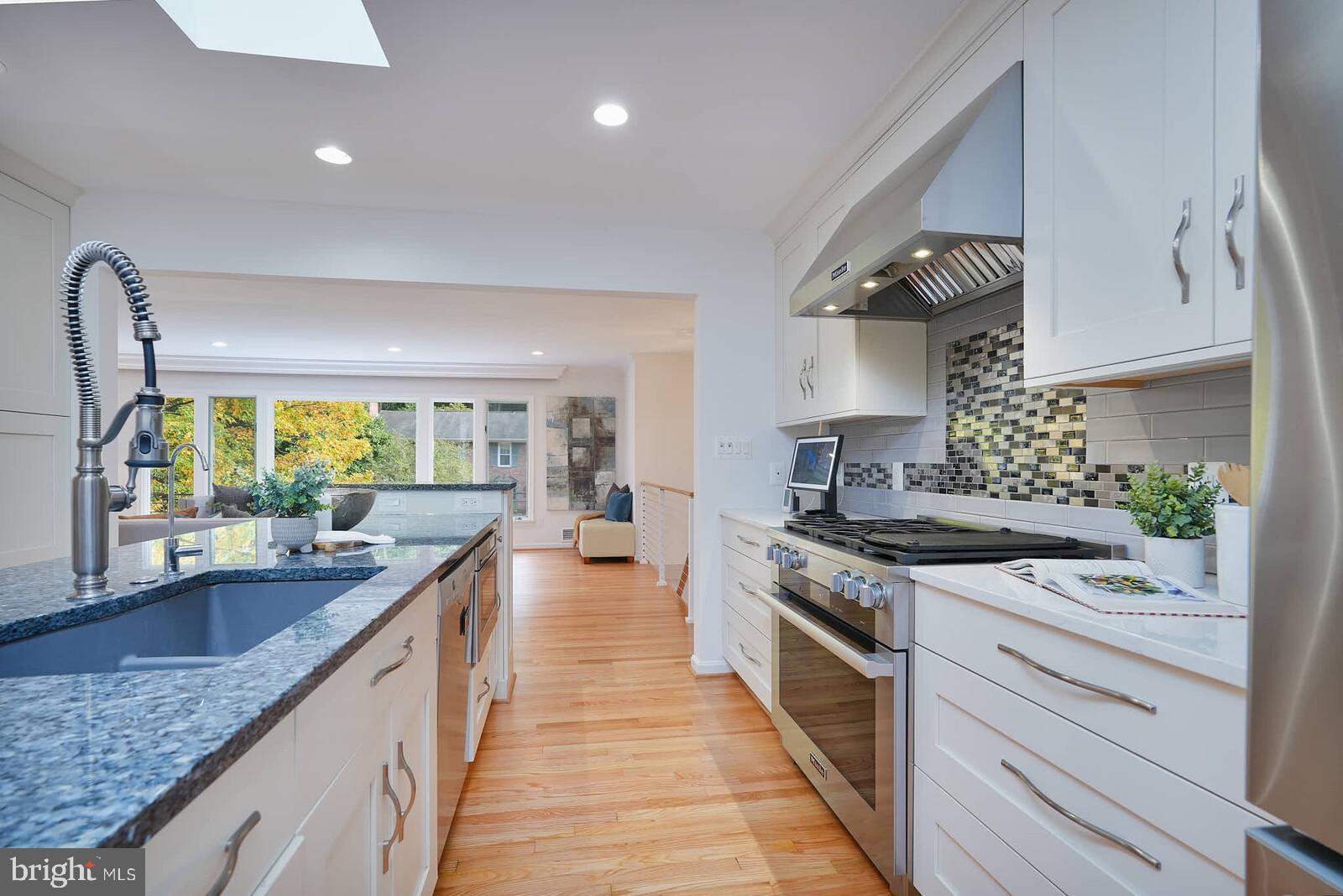 DOVER BALMORAL RIVERWOOD - Residential