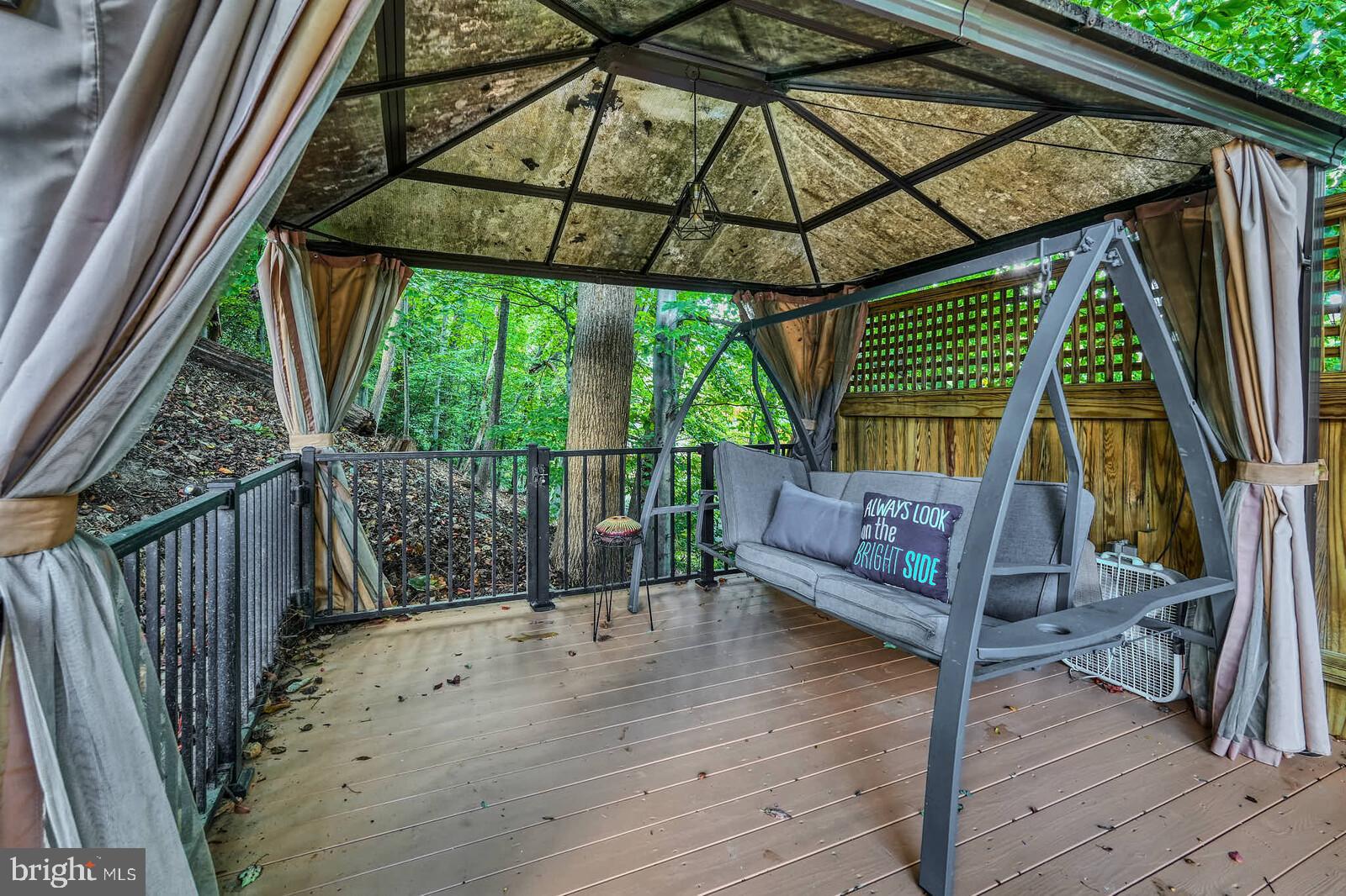 DOVER BALMORAL RIVERWOOD - Residential