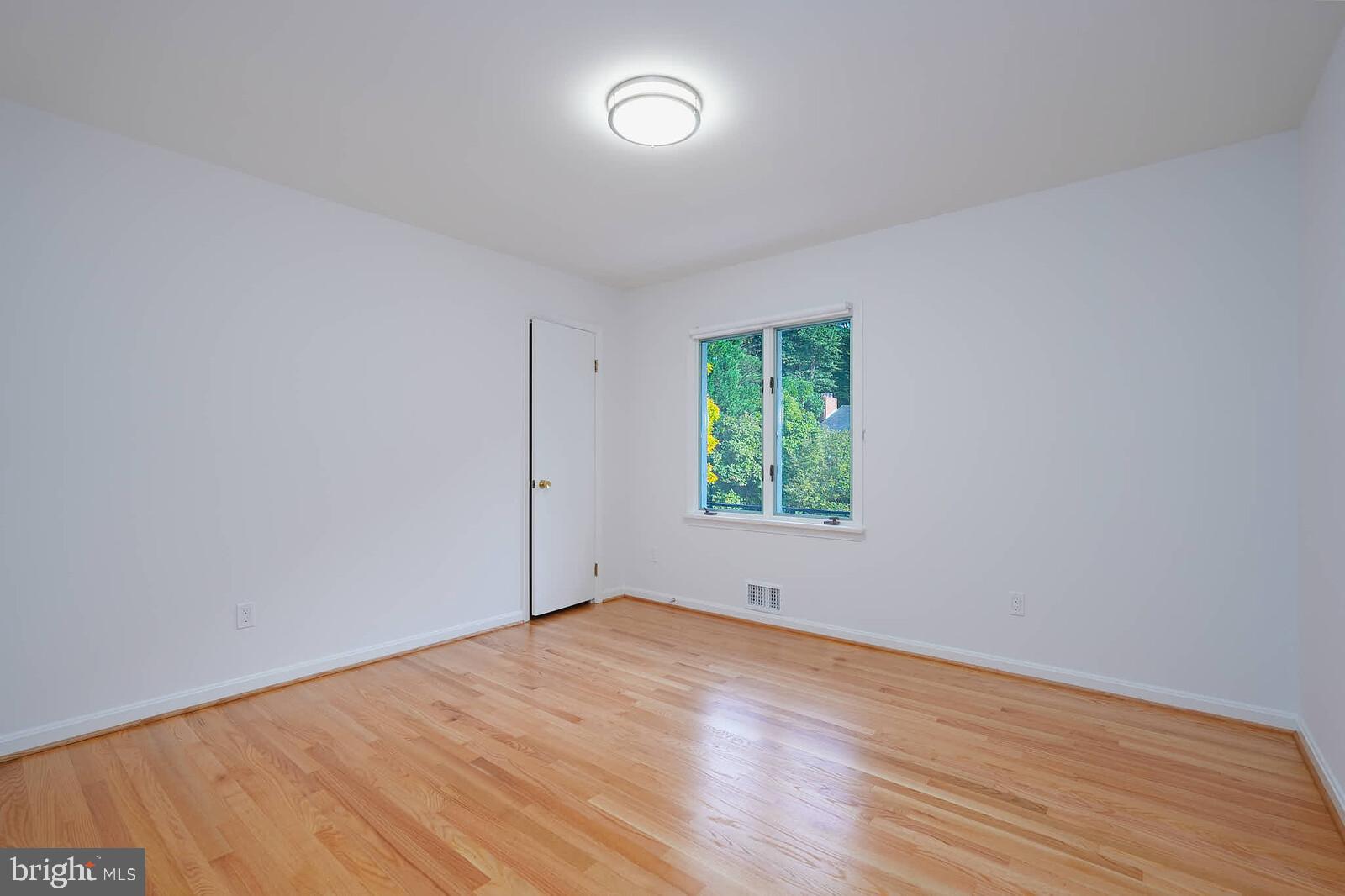 DOVER BALMORAL RIVERWOOD - Residential