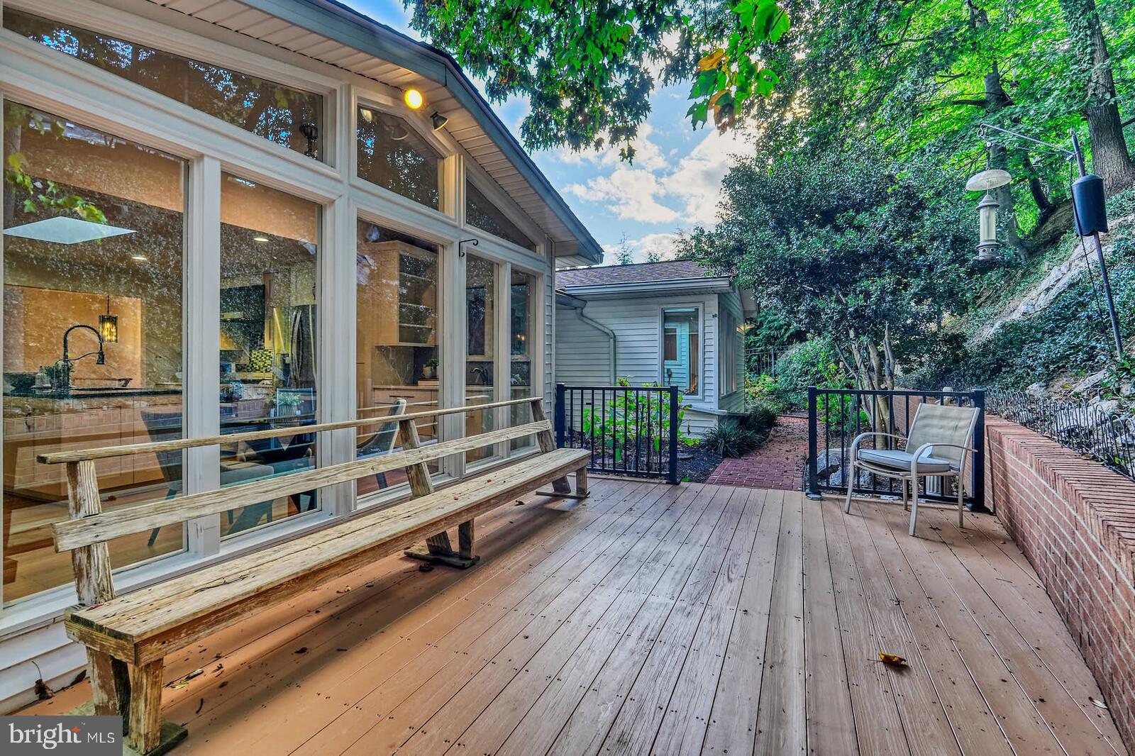 DOVER BALMORAL RIVERWOOD - Residential