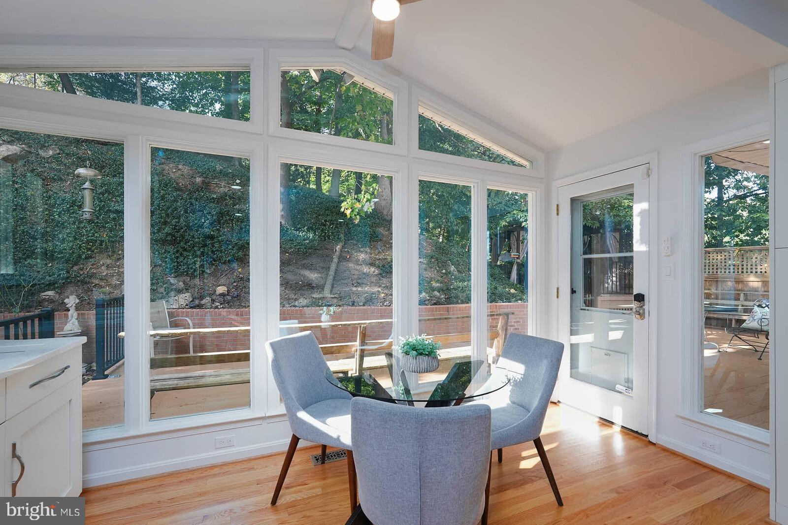 DOVER BALMORAL RIVERWOOD - Residential