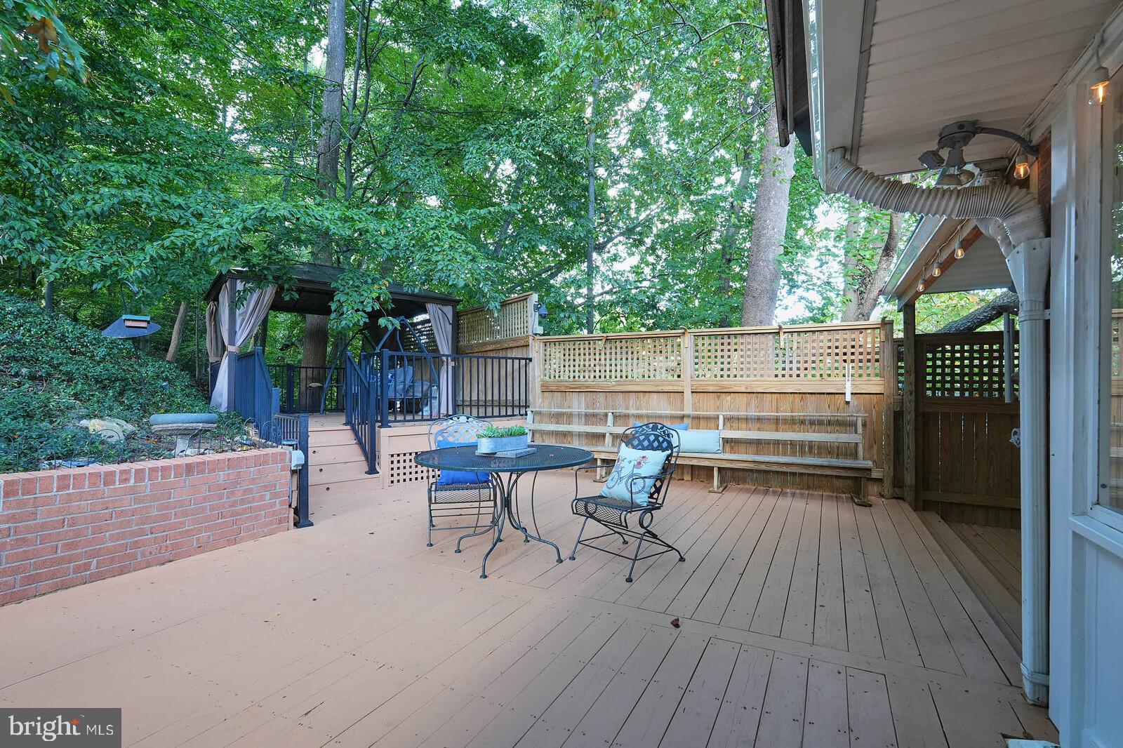 DOVER BALMORAL RIVERWOOD - Residential