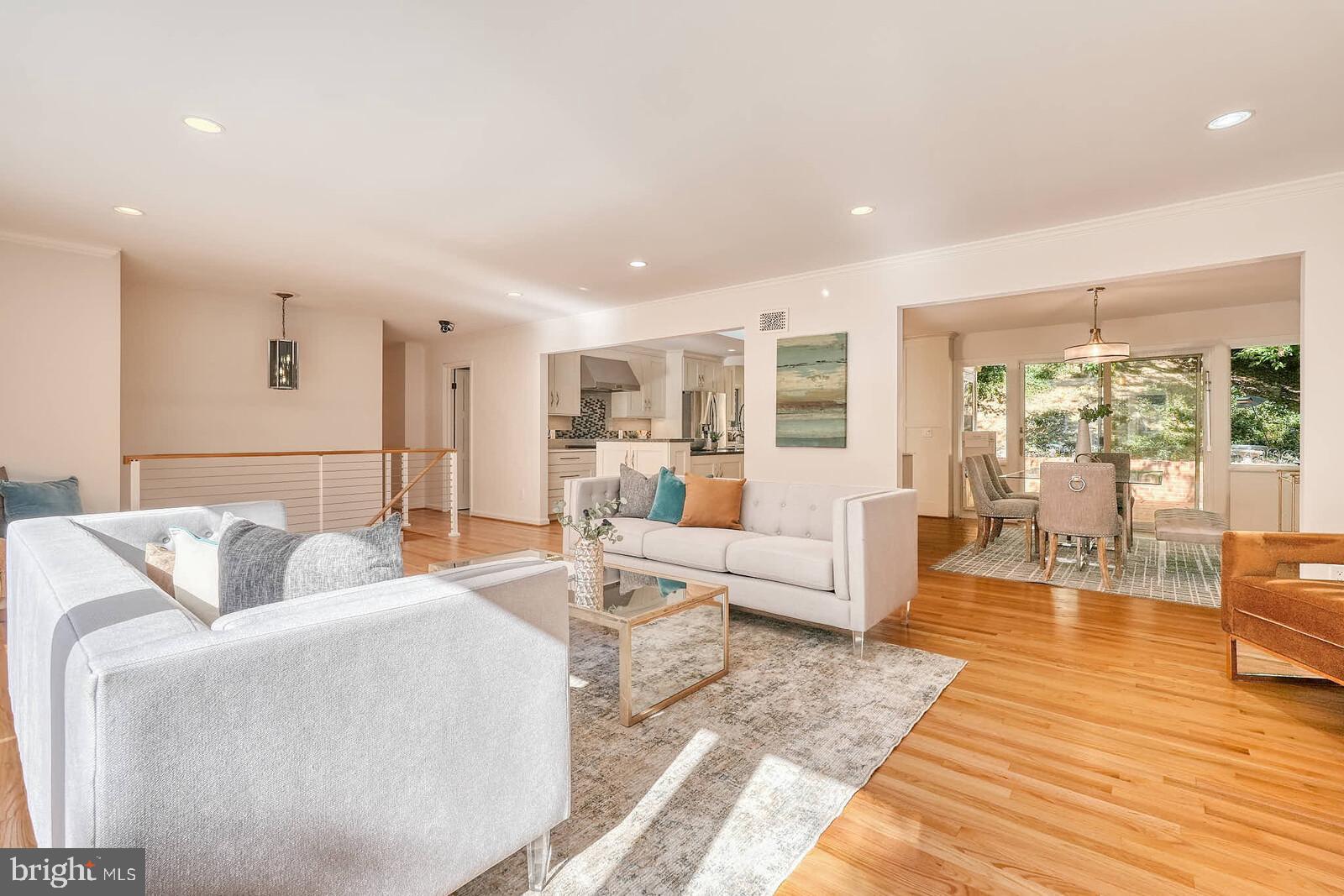 DOVER BALMORAL RIVERWOOD - Residential