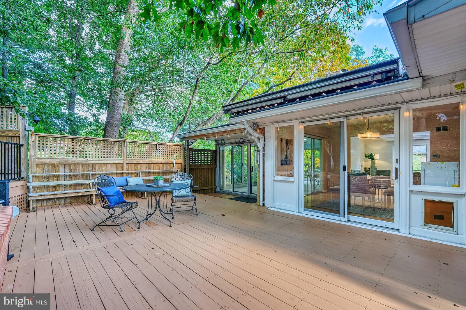 DOVER BALMORAL RIVERWOOD - Residential