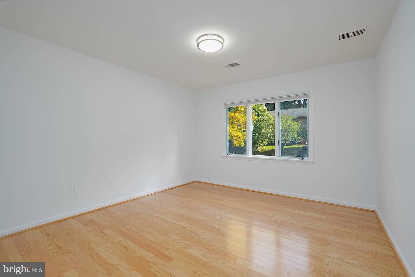 DOVER BALMORAL RIVERWOOD - Residential