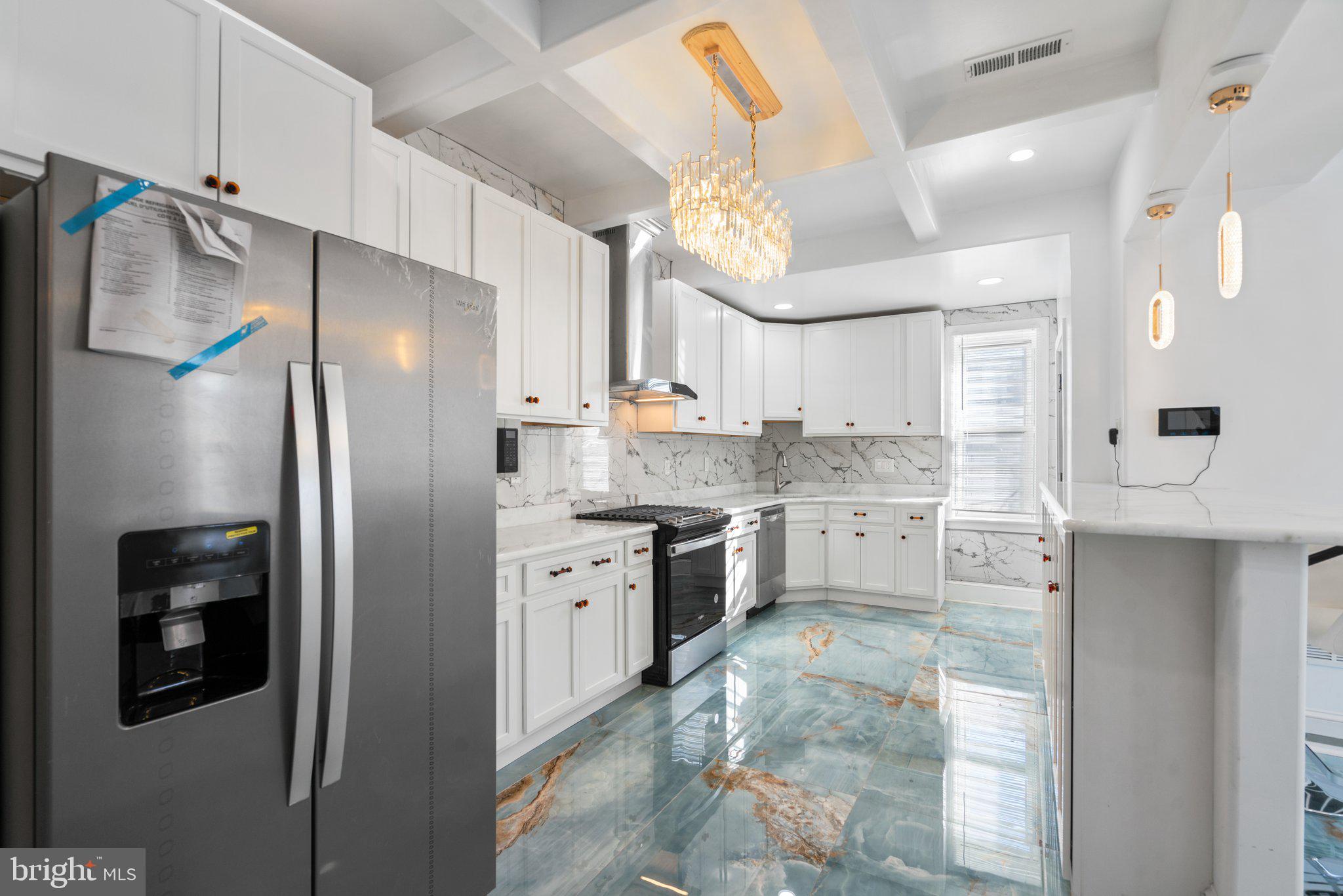 EVERGREEN LAWN - Residential