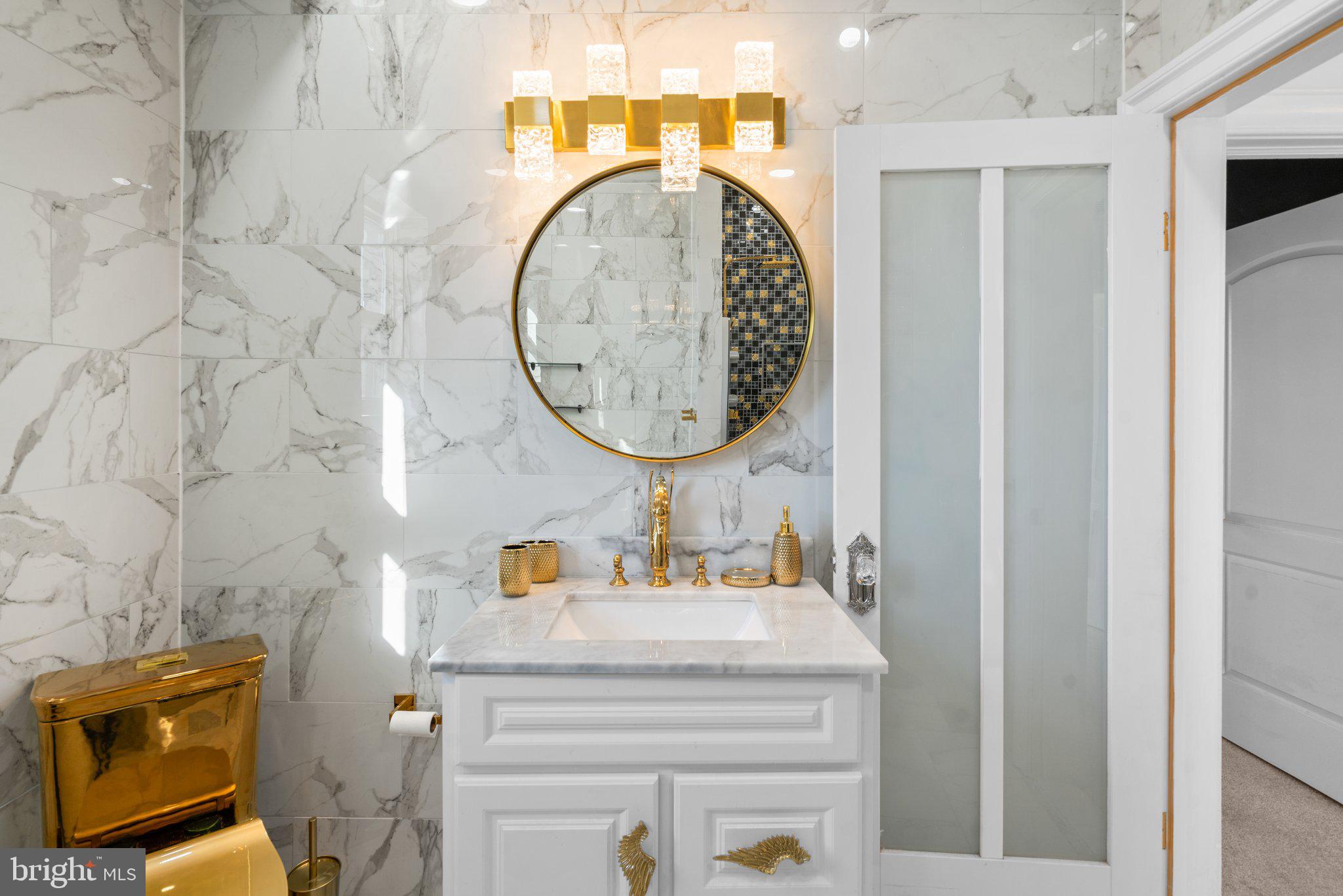 EVERGREEN LAWN - Residential