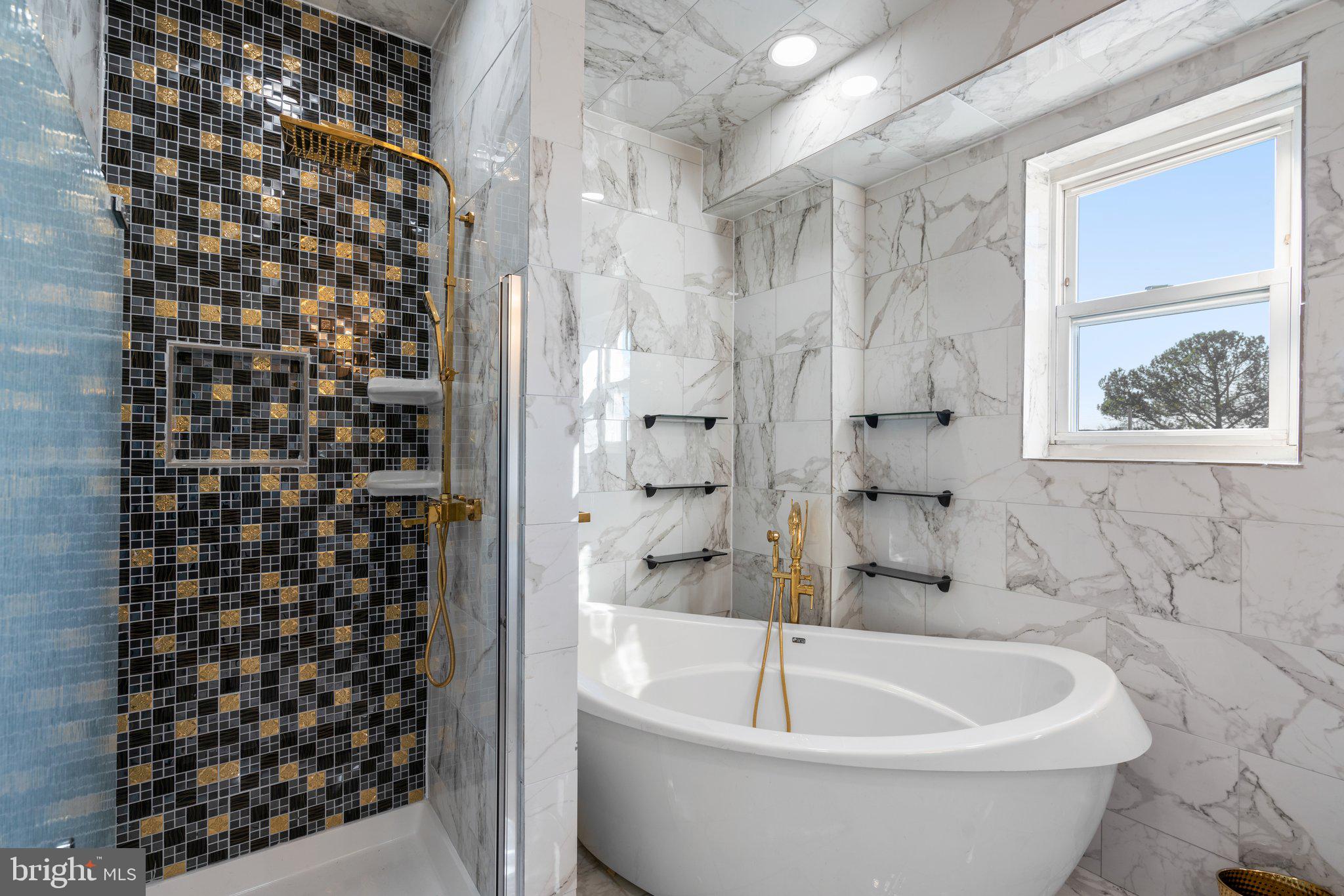 EVERGREEN LAWN - Residential