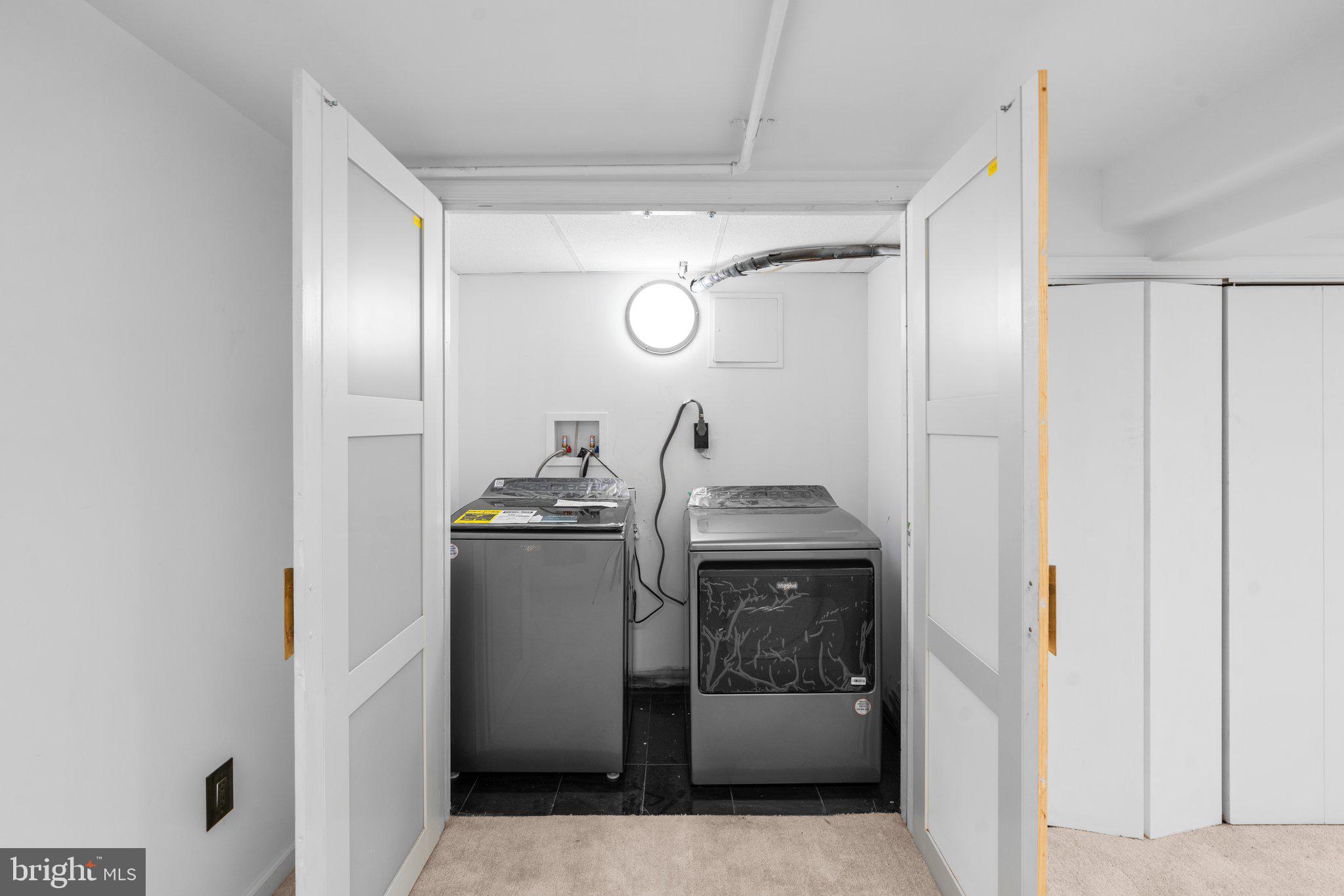 EVERGREEN LAWN - Residential