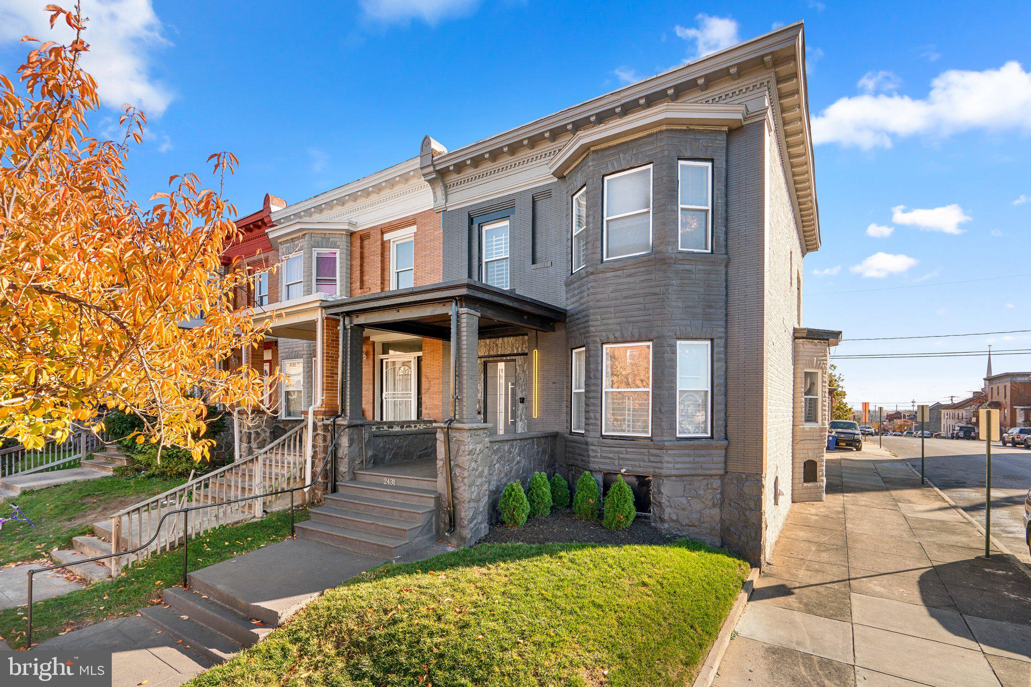 EVERGREEN LAWN - Residential