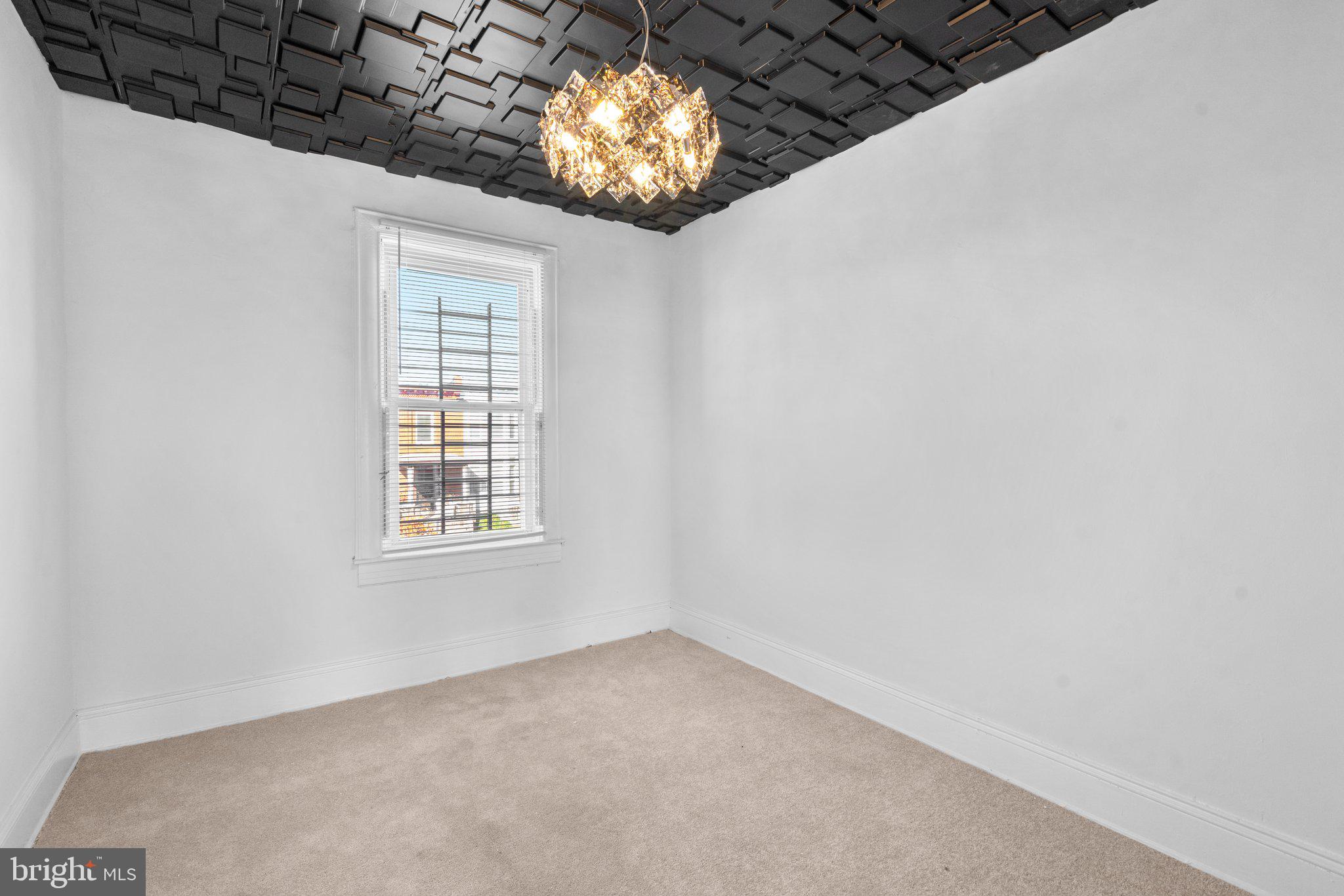 EVERGREEN LAWN - Residential