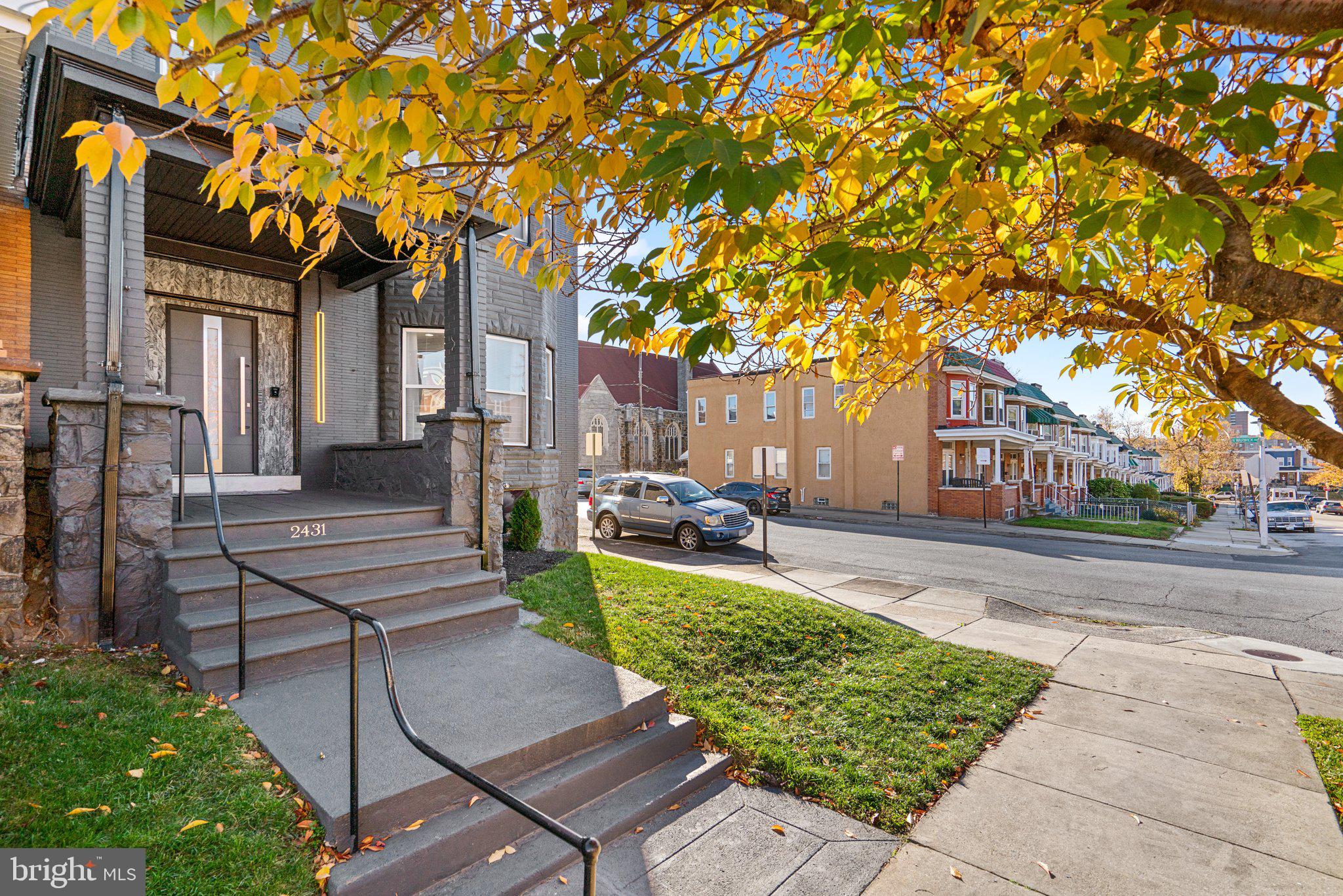 EVERGREEN LAWN - Residential