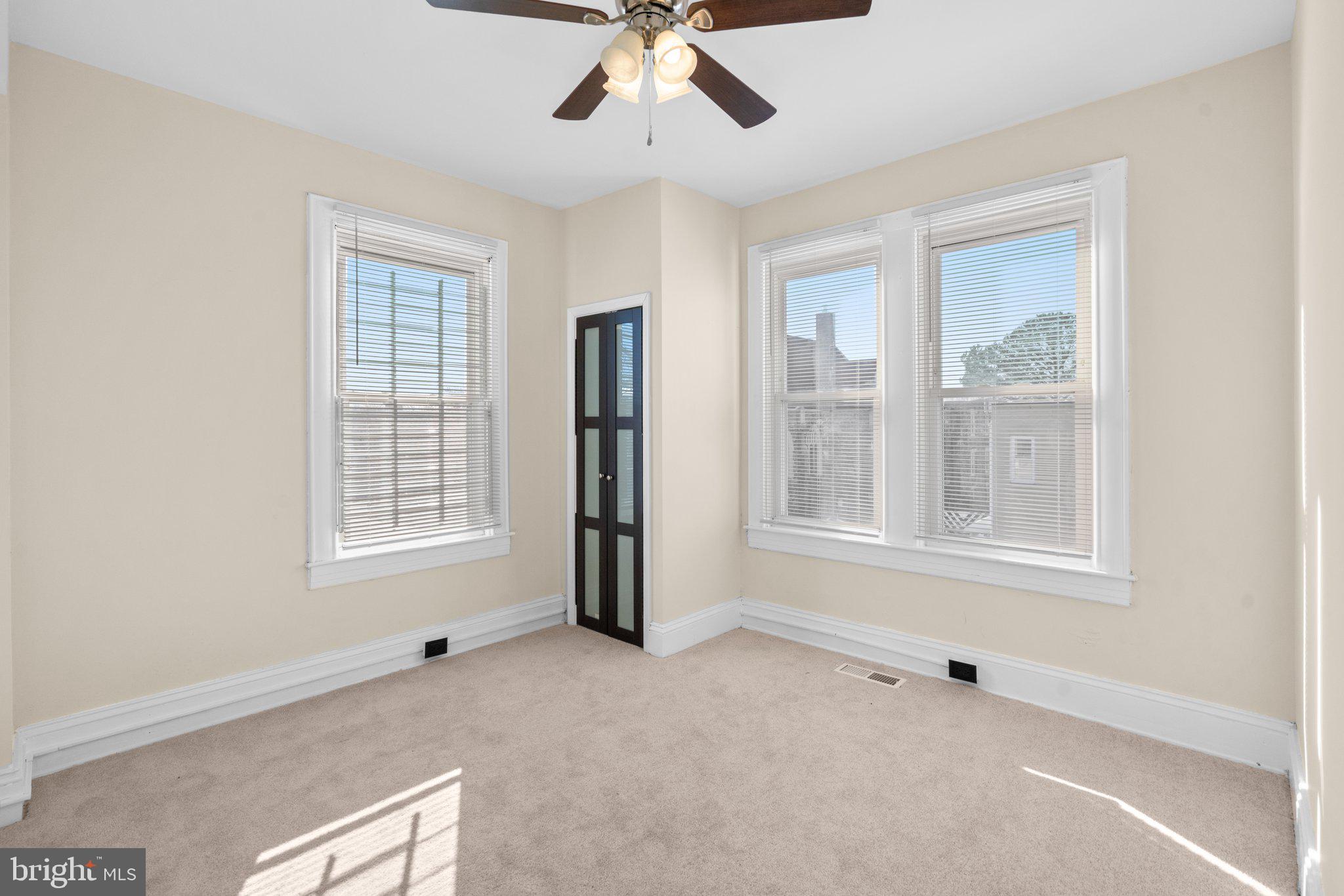 EVERGREEN LAWN - Residential