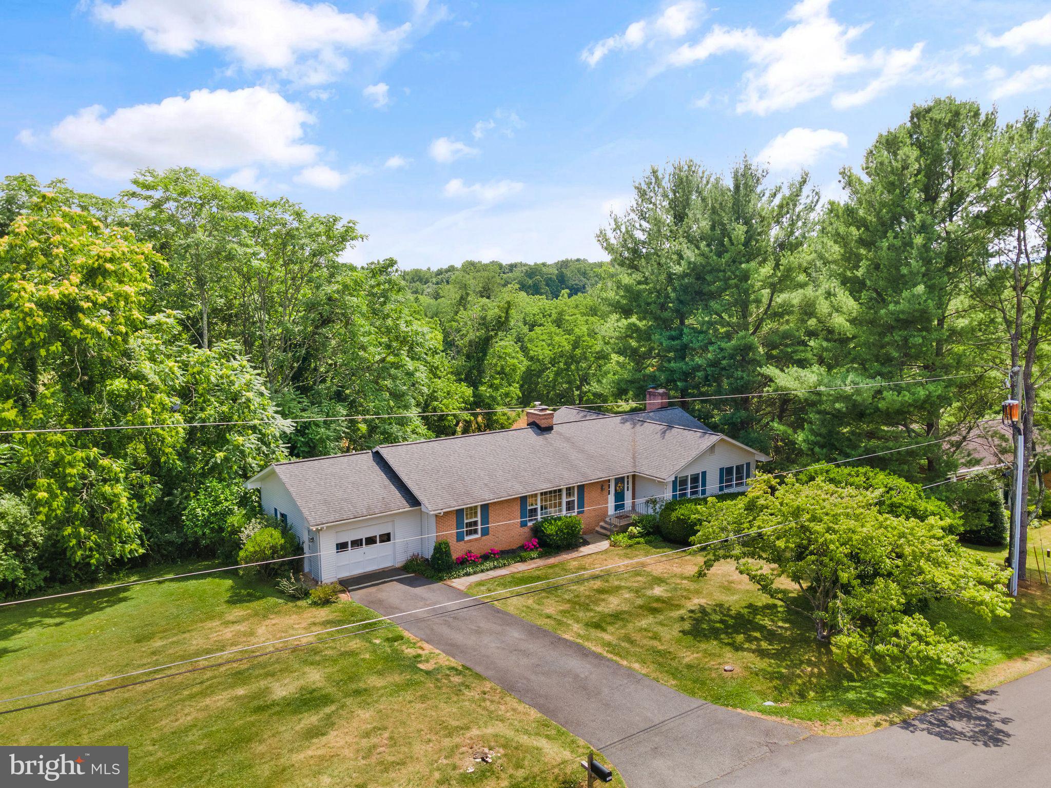 MOORCONES - Residential