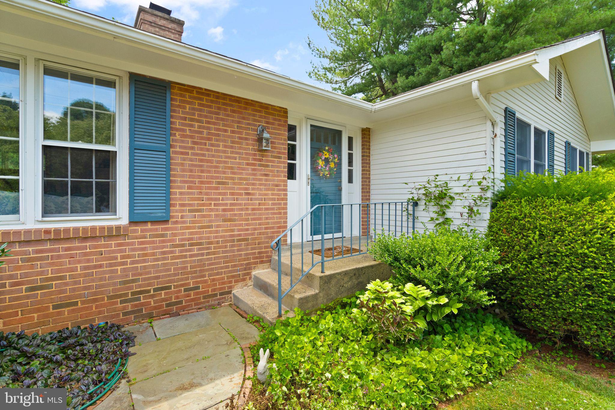 MOORCONES - Residential