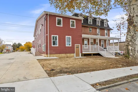 MLS: PADE2104278