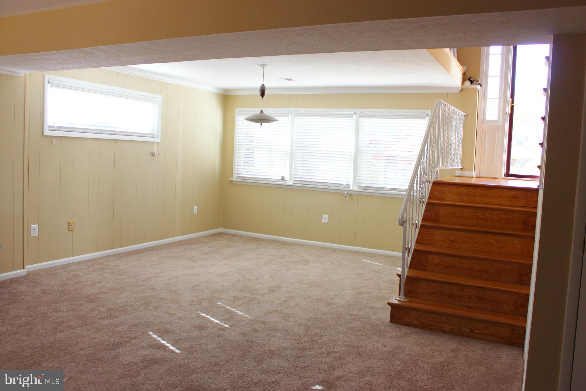 CANTERBURY WOODS - Residential Lease