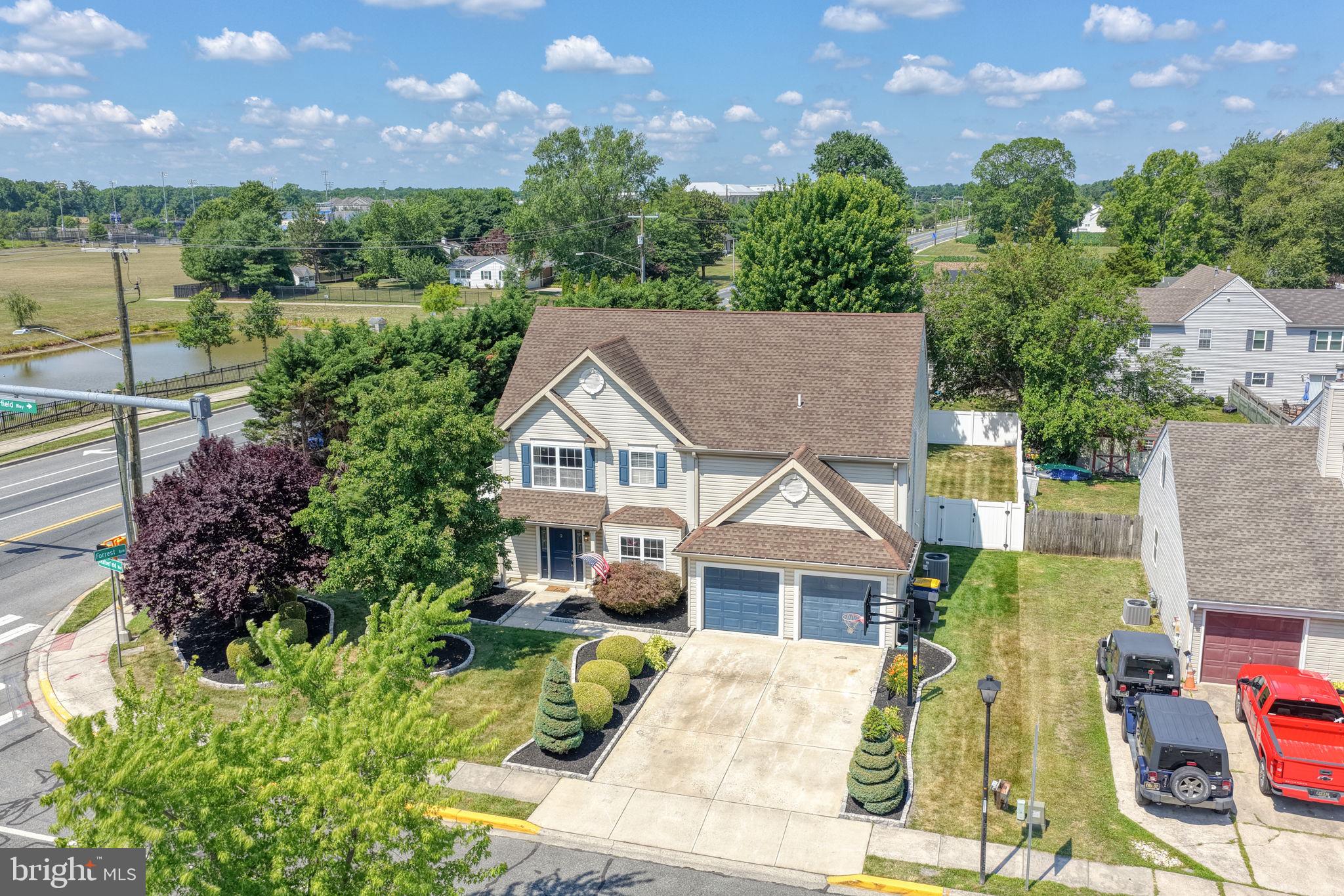 2 HEATHERFIELD WAY