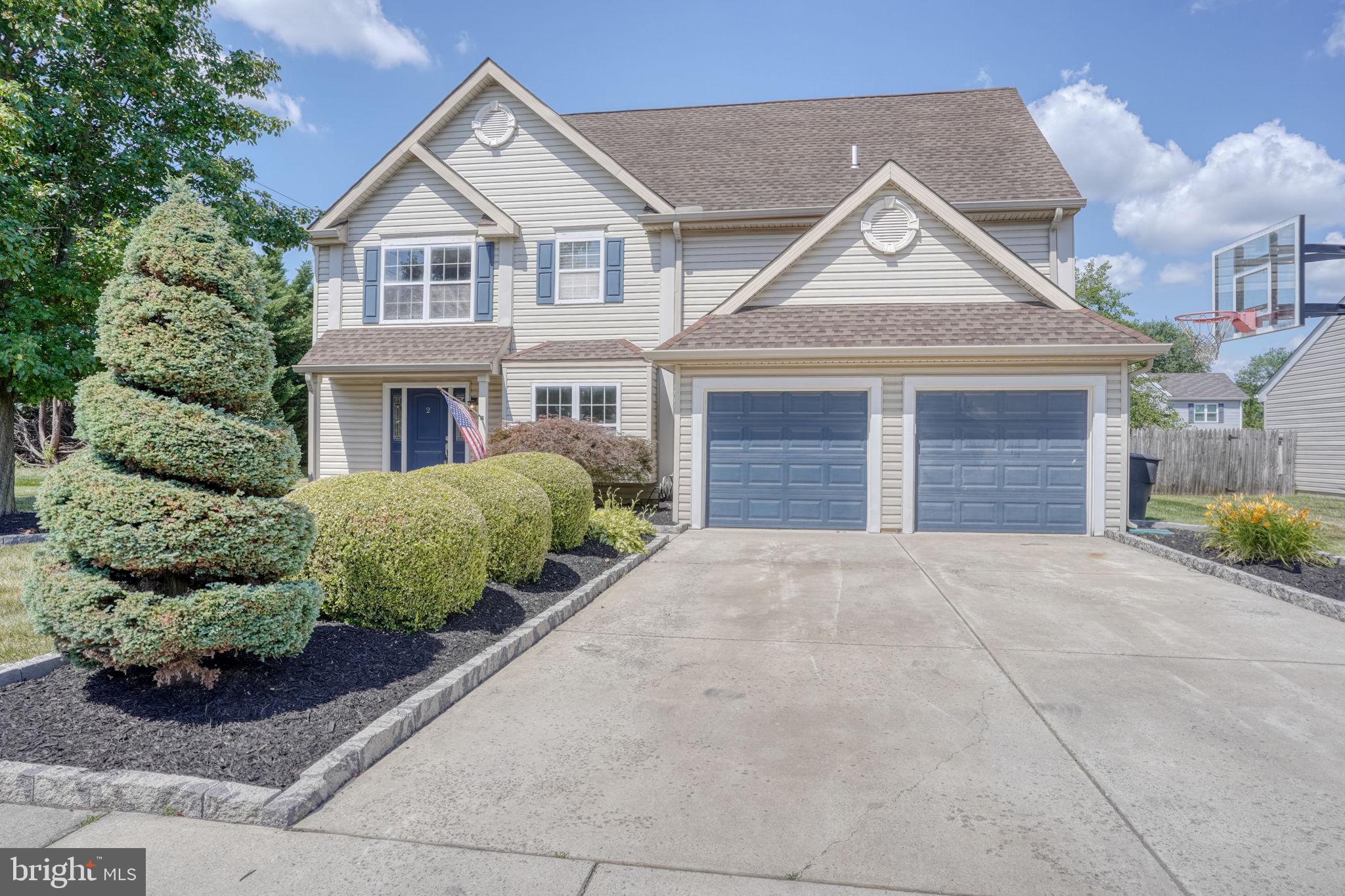 2 HEATHERFIELD WAY