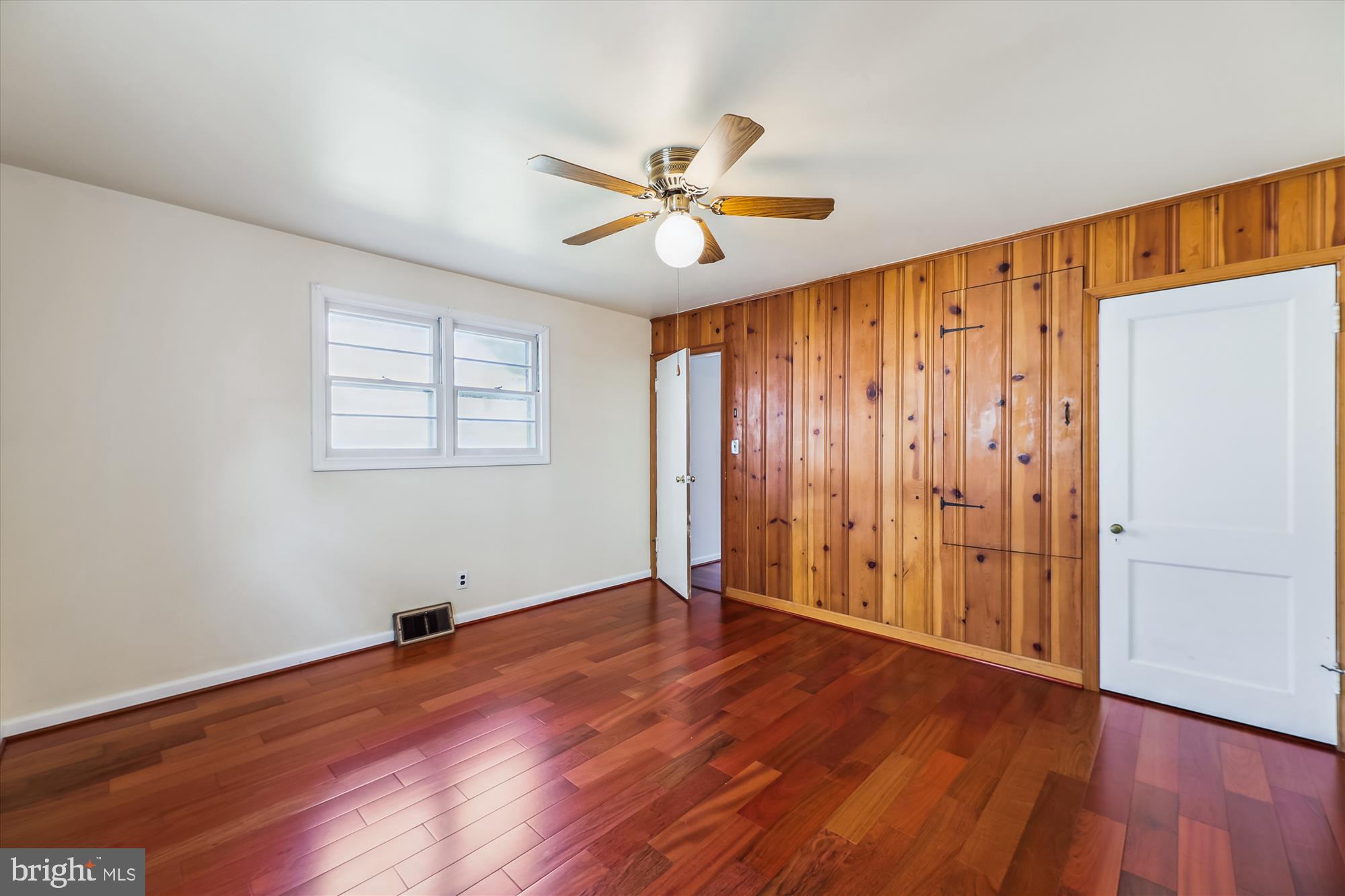 ROCK CREEK PALISADES - Residential