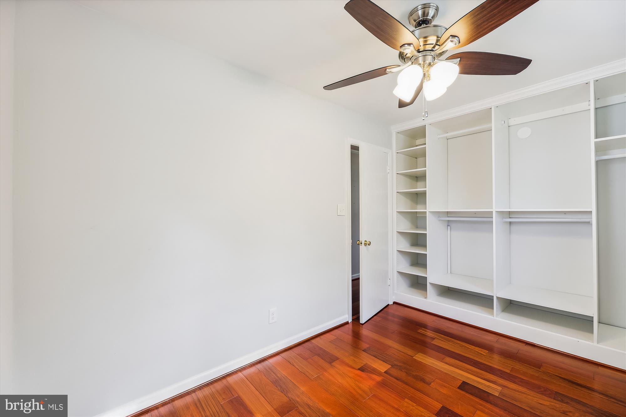 ROCK CREEK PALISADES - Residential