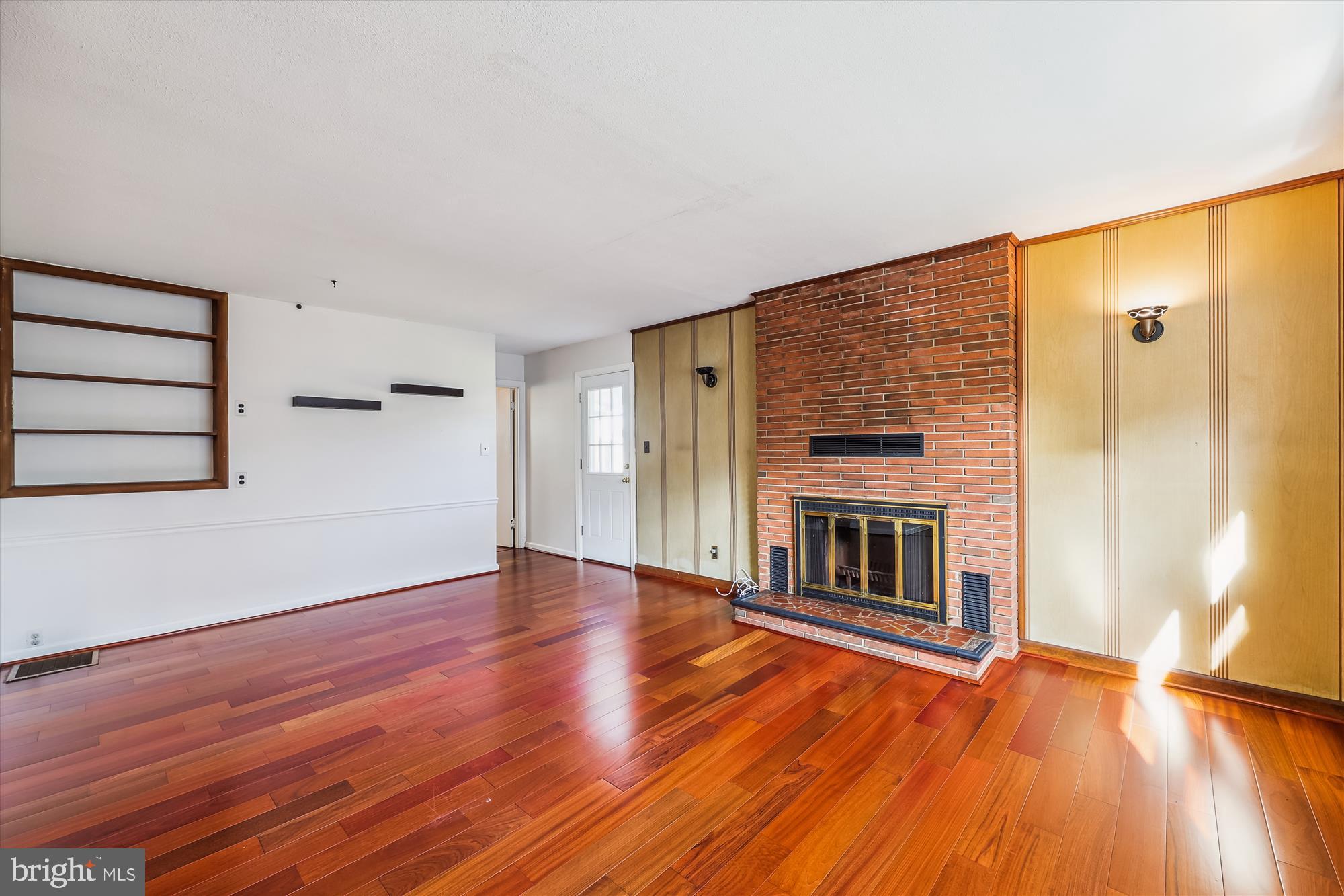 ROCK CREEK PALISADES - Residential