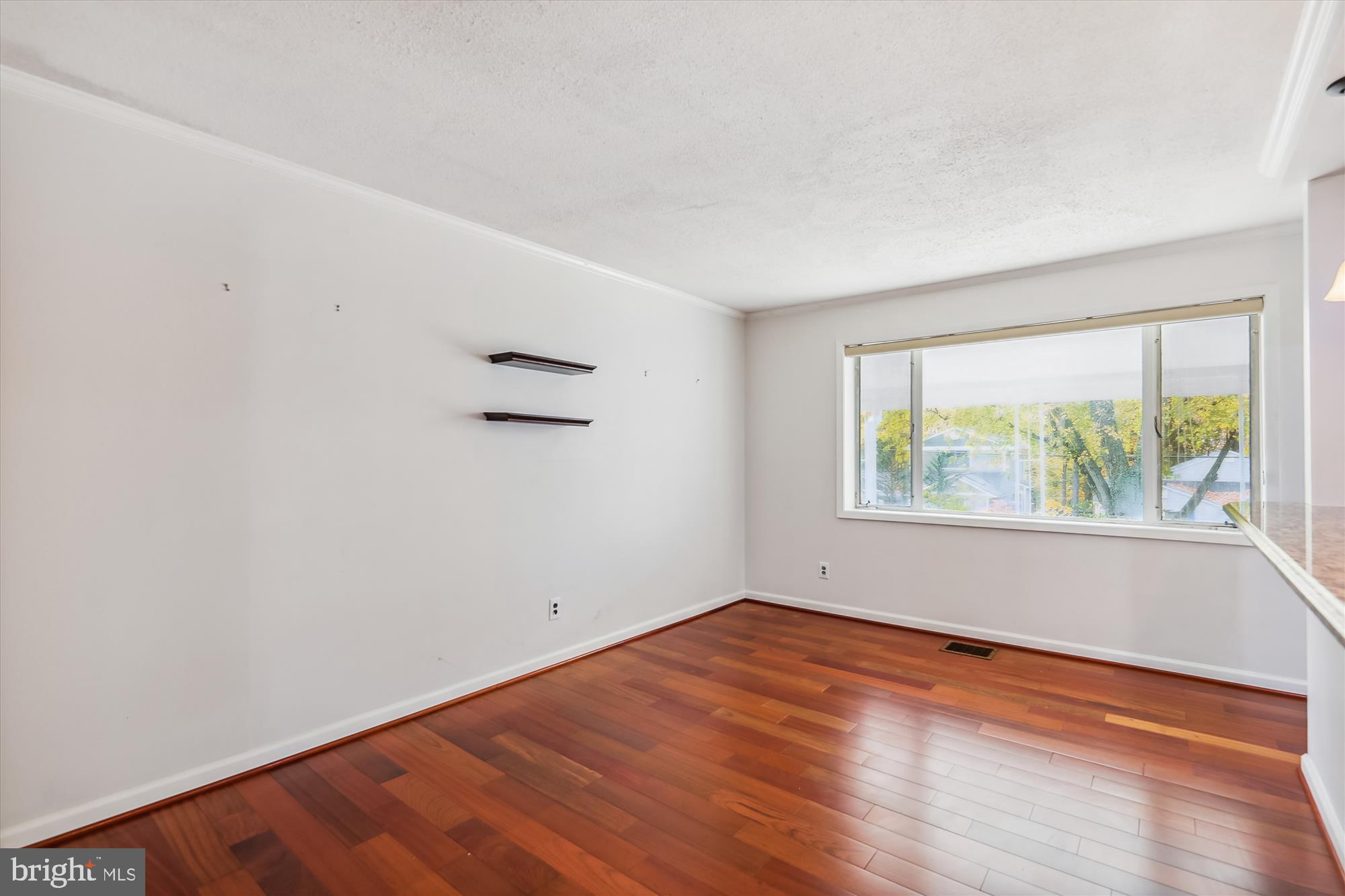 ROCK CREEK PALISADES - Residential