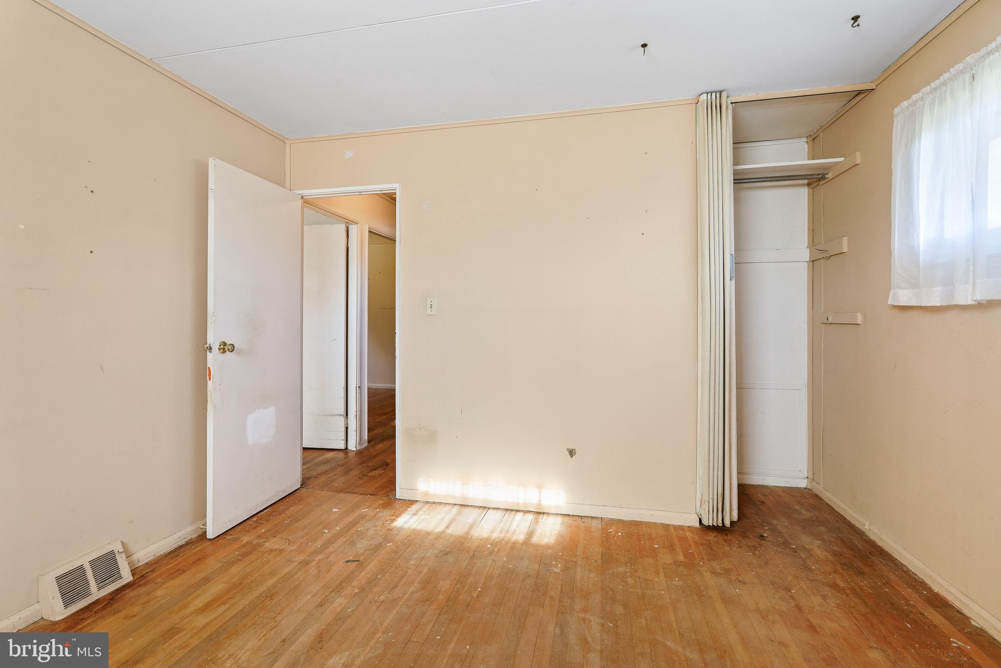 HOWARD PARK - Residential