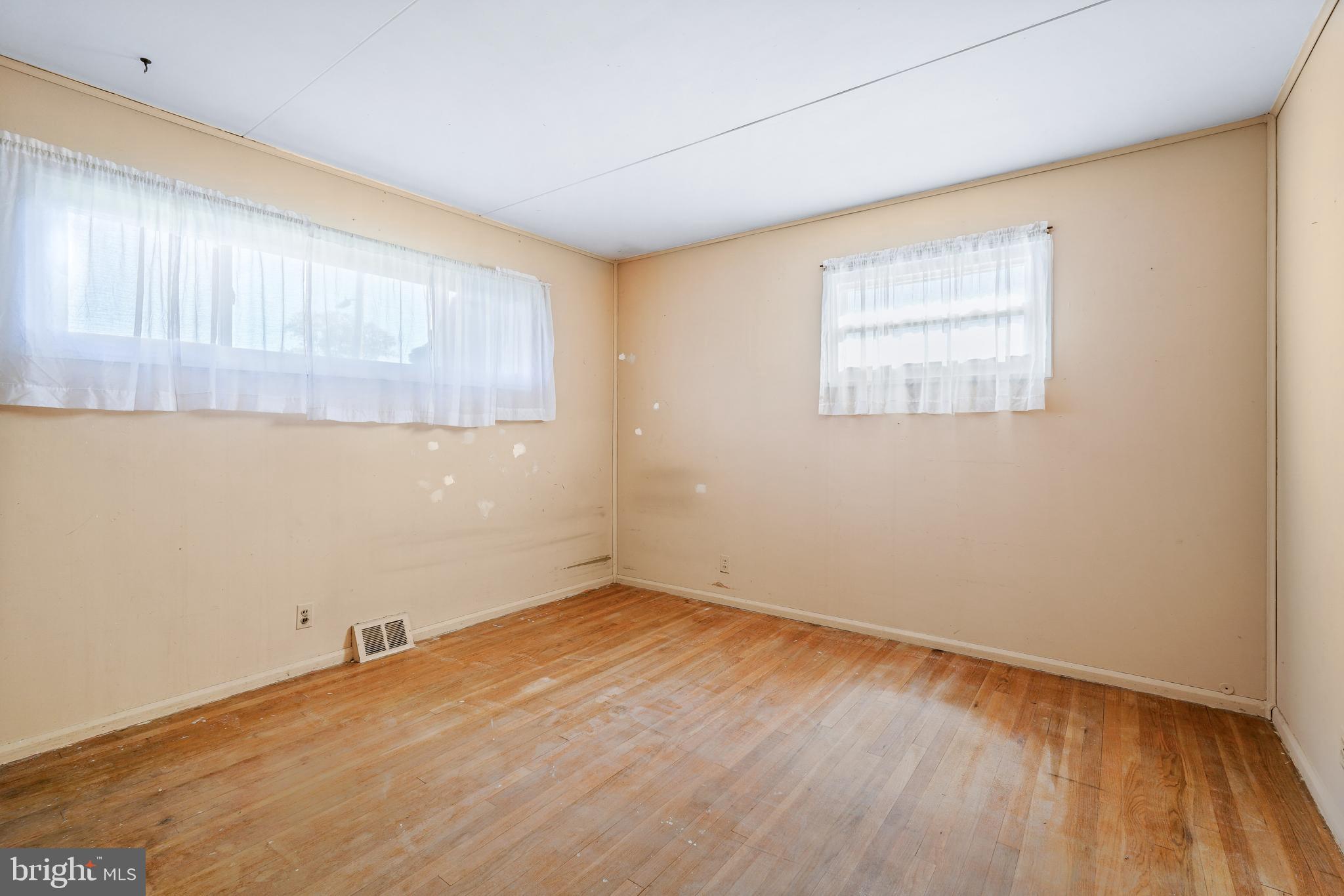 HOWARD PARK - Residential