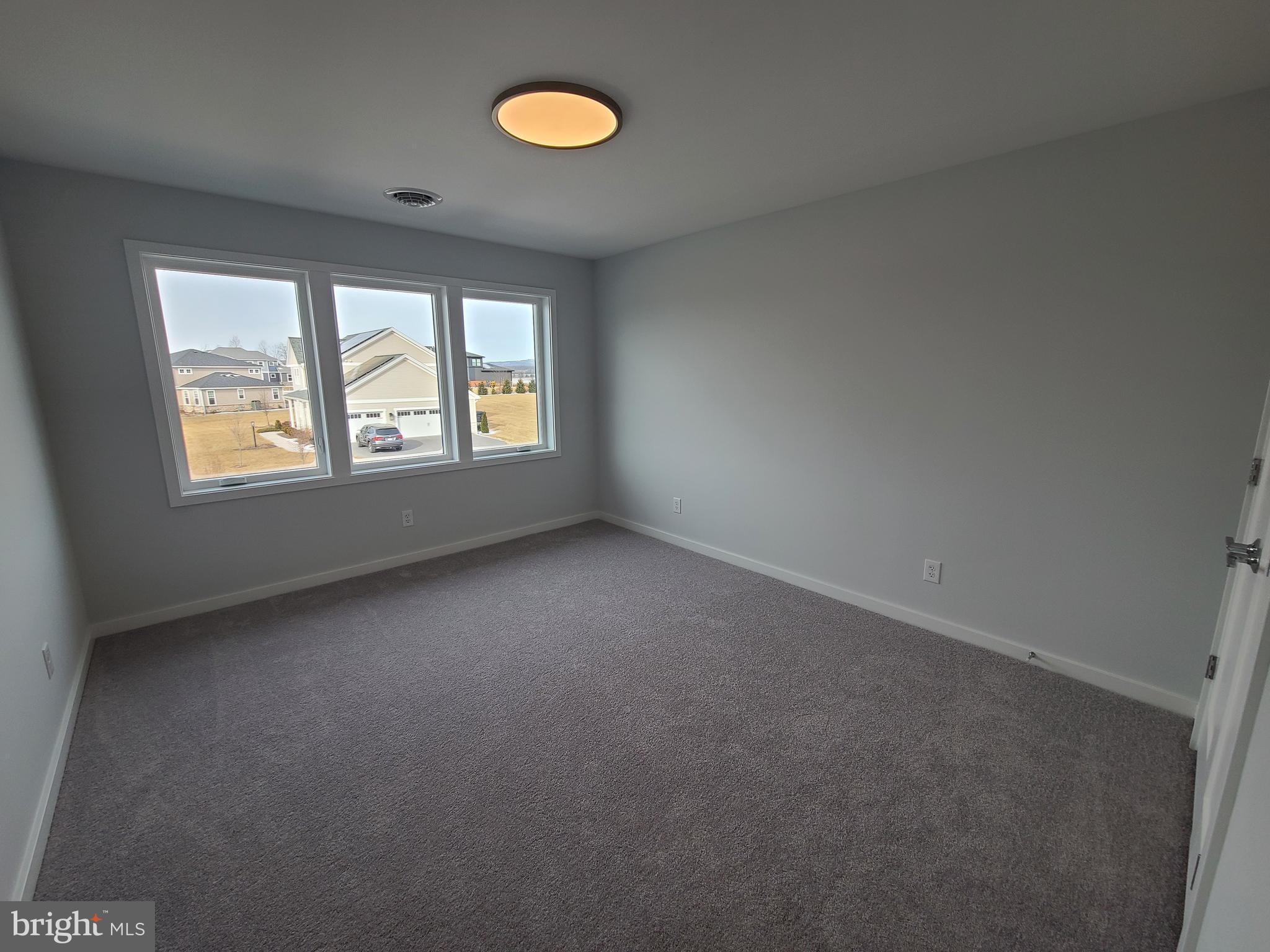 WINFIELD HEIGHTS - Residential